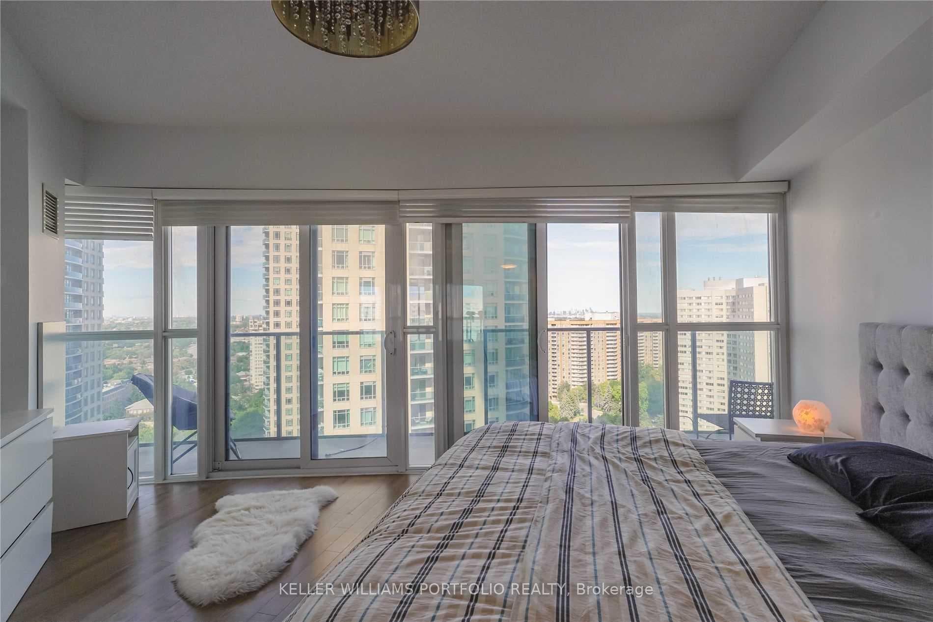 60 Absolute Avenue Unit 1808 photo 8