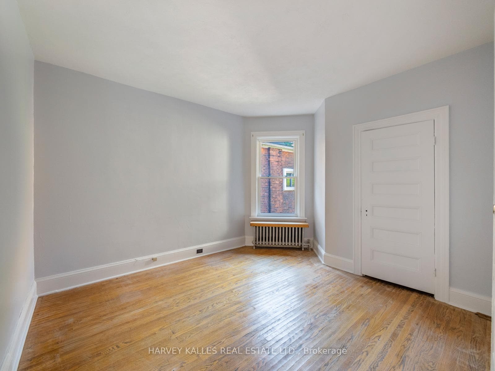 132 Close Avenue photo 26