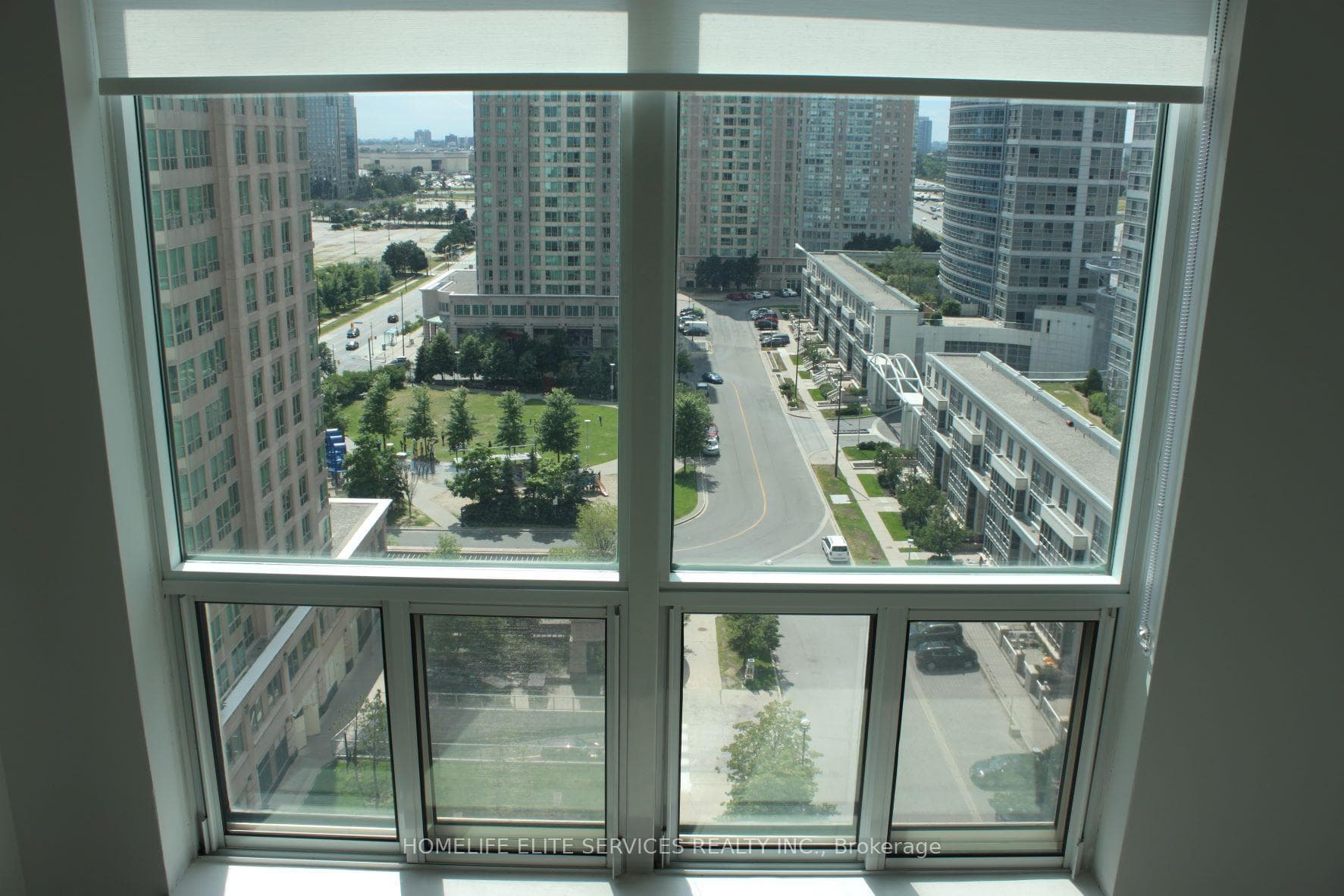 11 Lee Centre Drive Unit 1615 photo 9