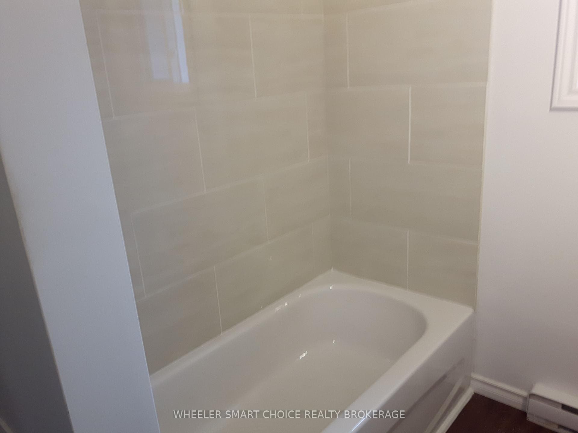 3312 Cadeb Avenue photo 17