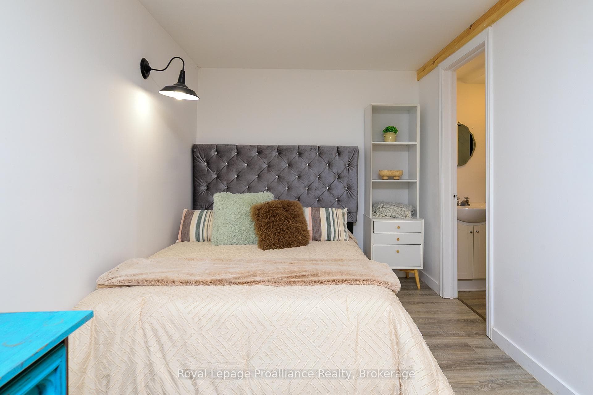 83 Moira Street photo 29