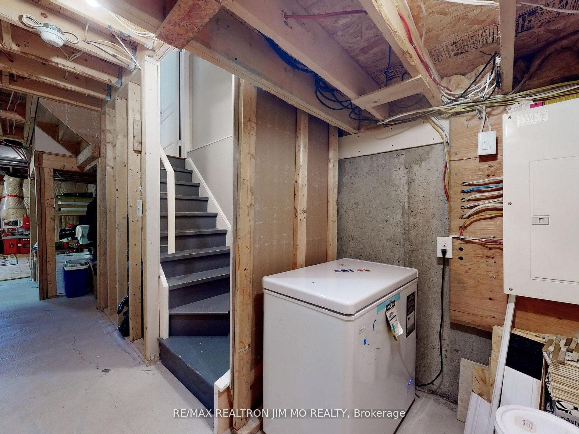 121 Underwood Drive photo 31