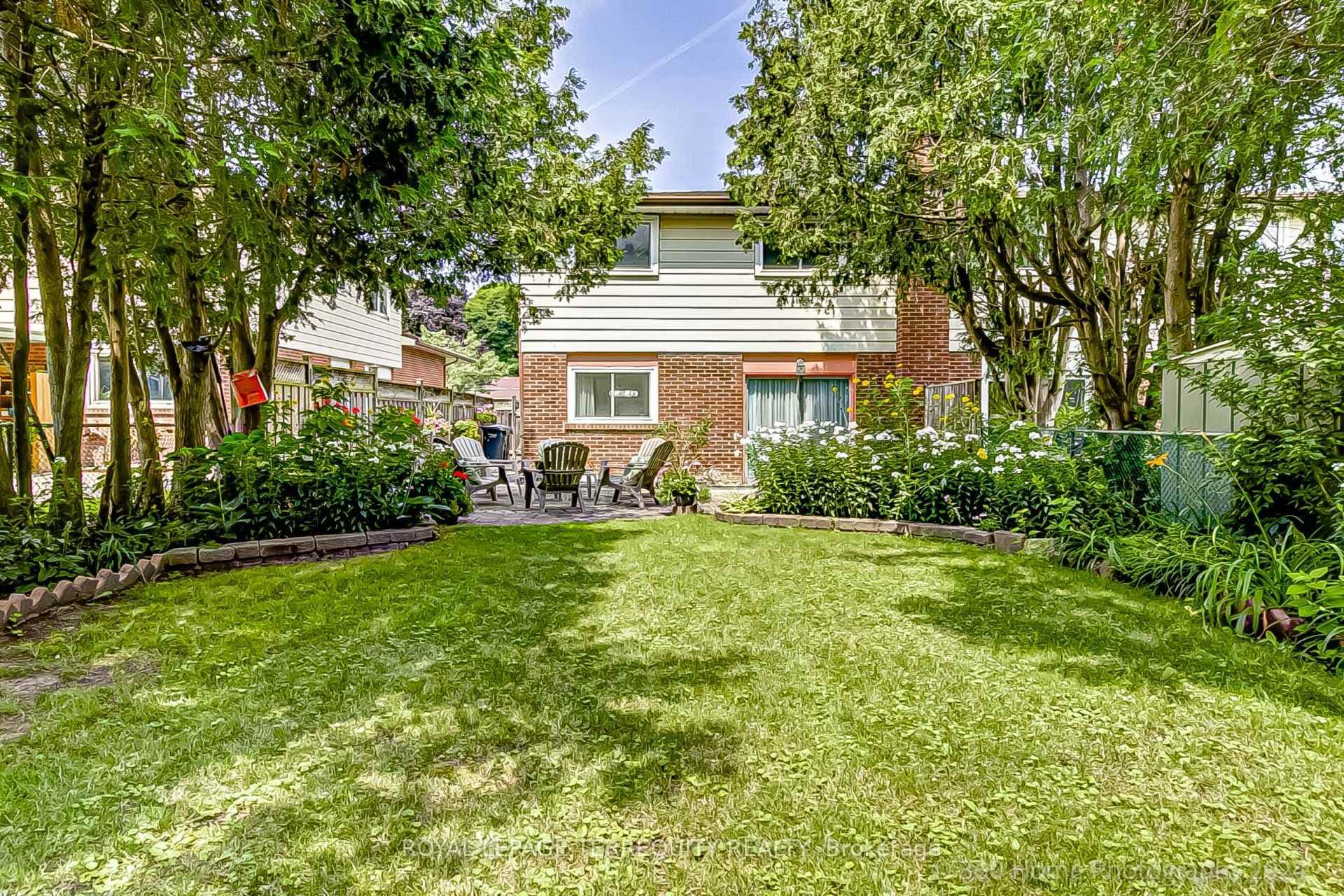 136 Voltarie Crescent photo 26