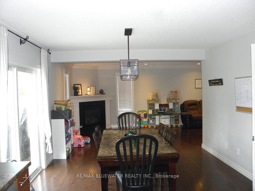 95 Deborah Drive photo 15