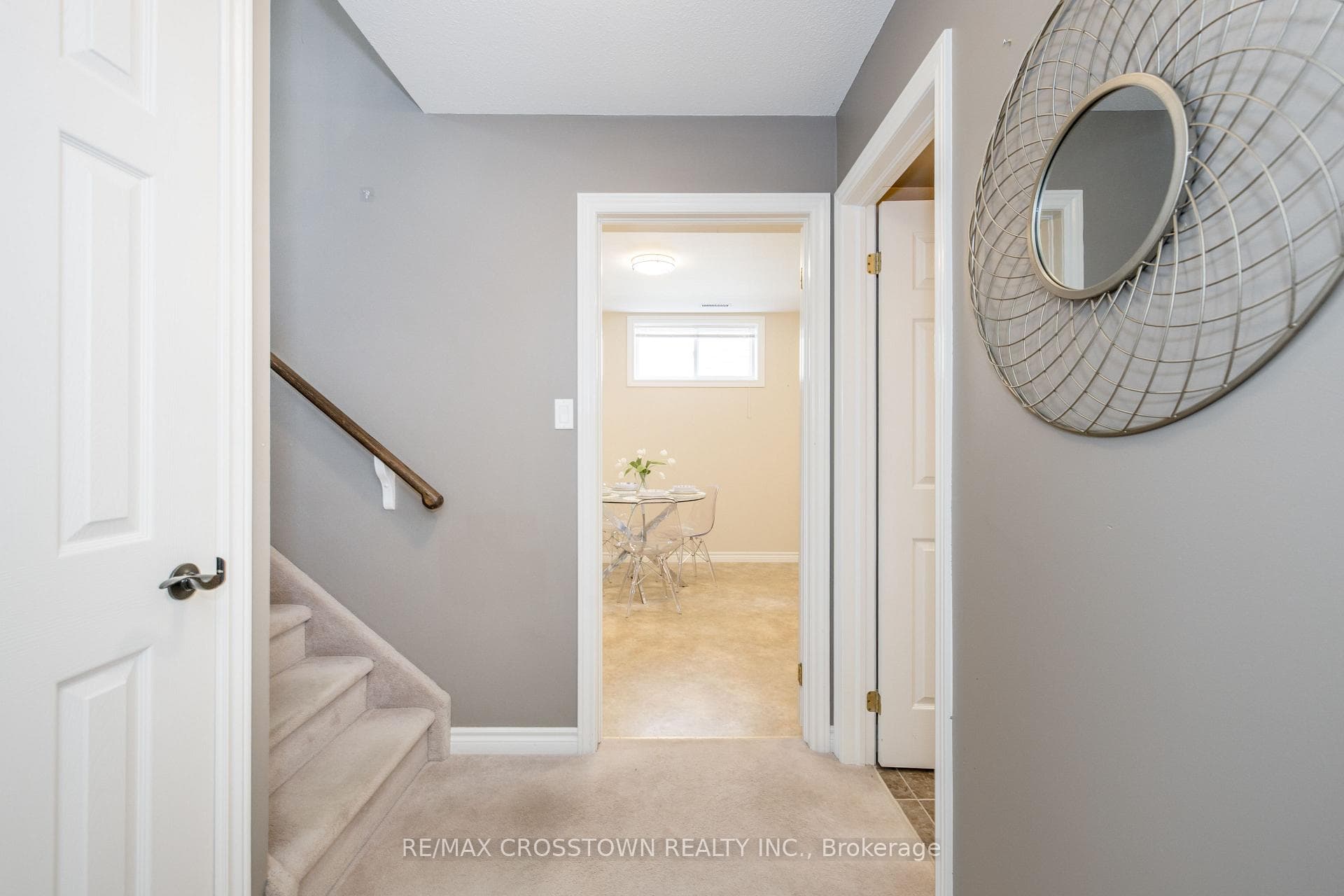11 Revelstoke Court photo 33
