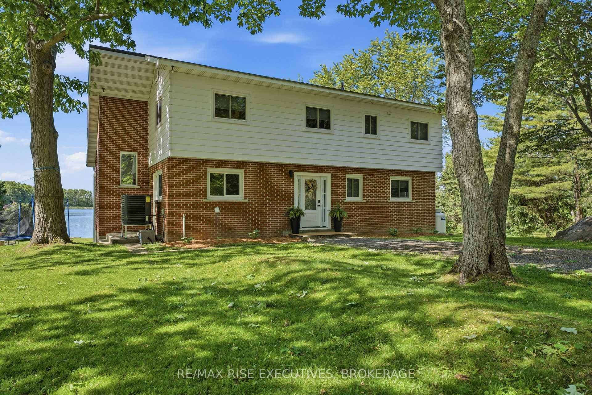 1520 Shore Road photo 7