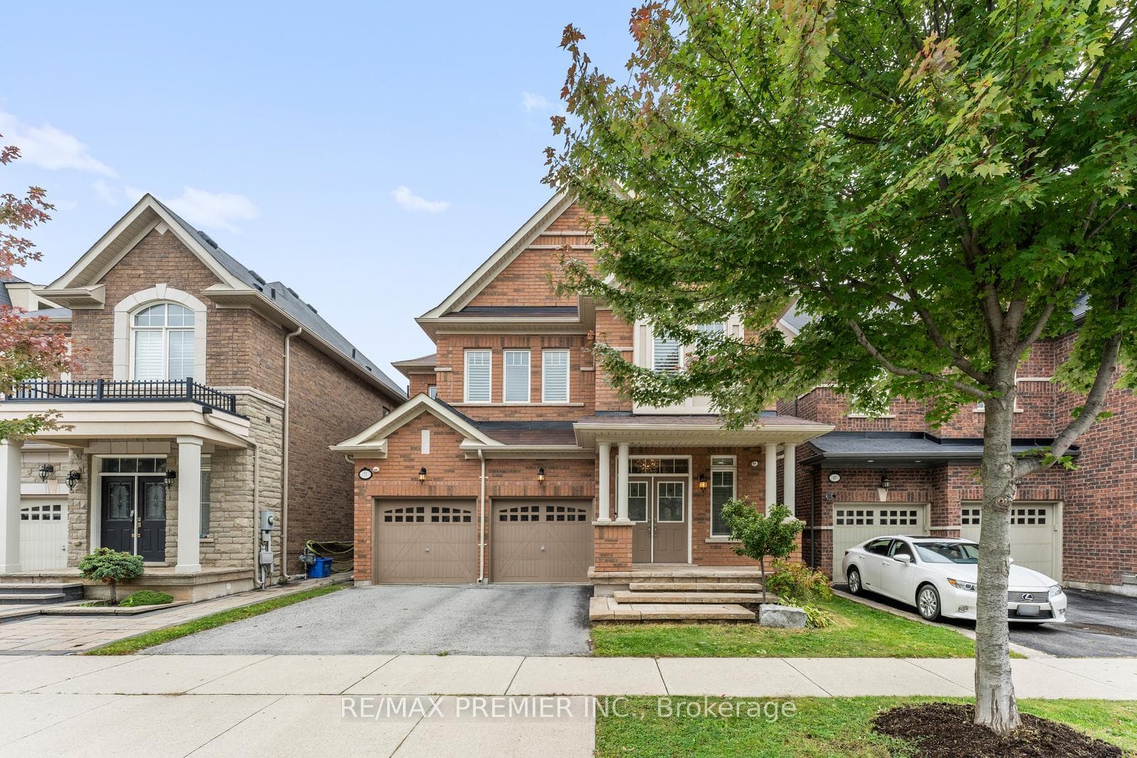 71 Hoey Crescent photo 3