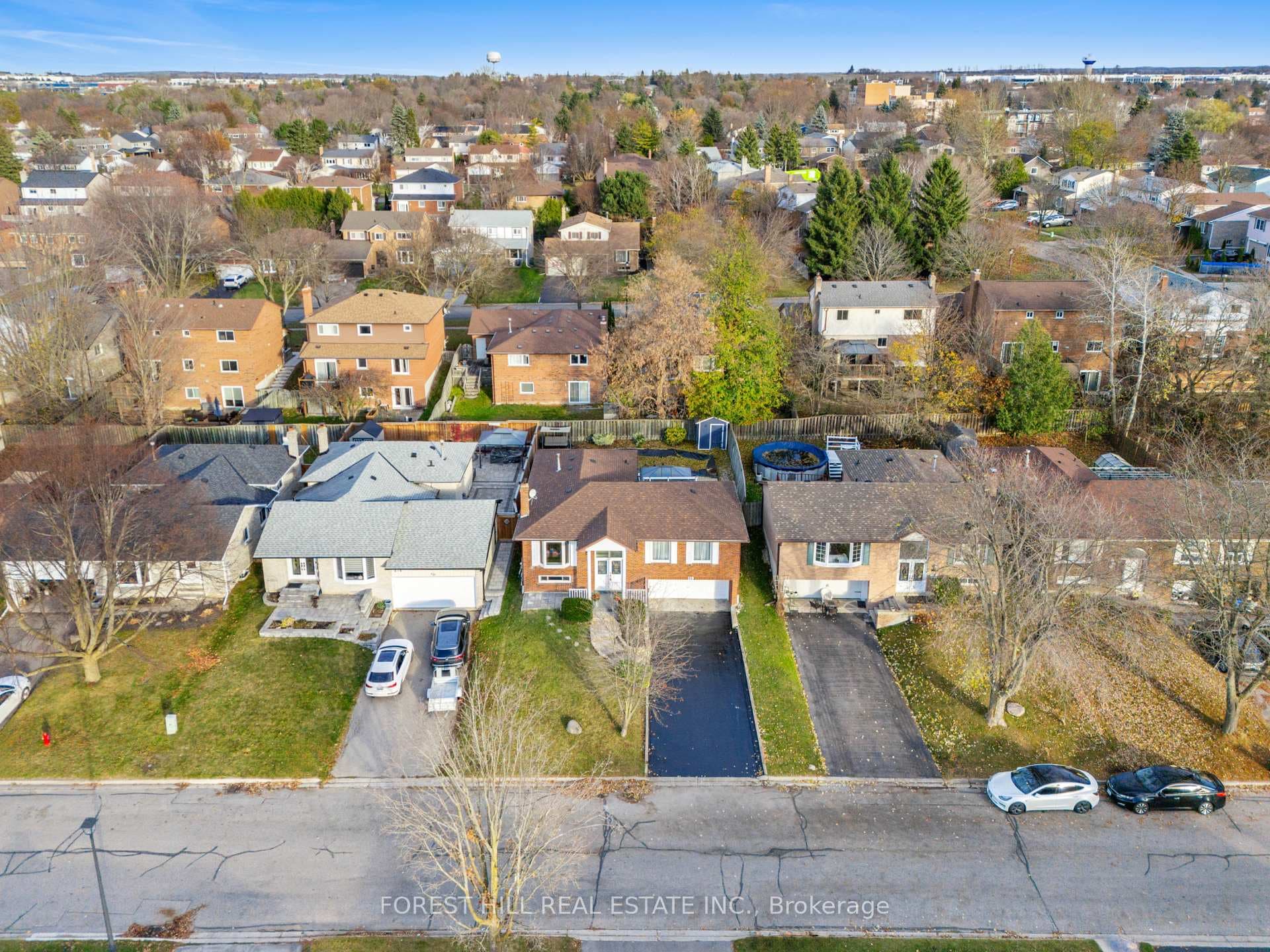 119 Eastman Crescent photo 37