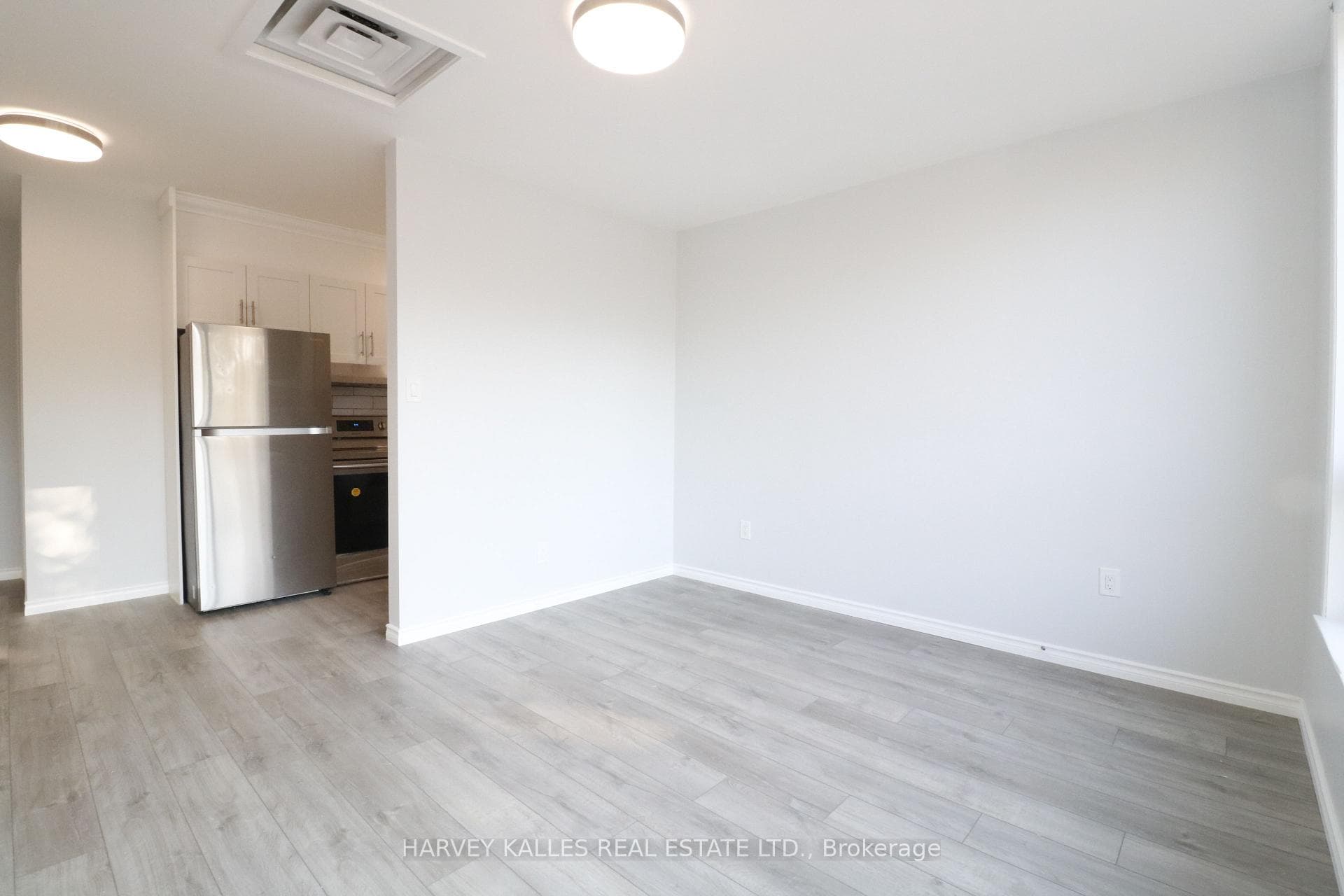 199 Augusta Avenue Unit A photo 10