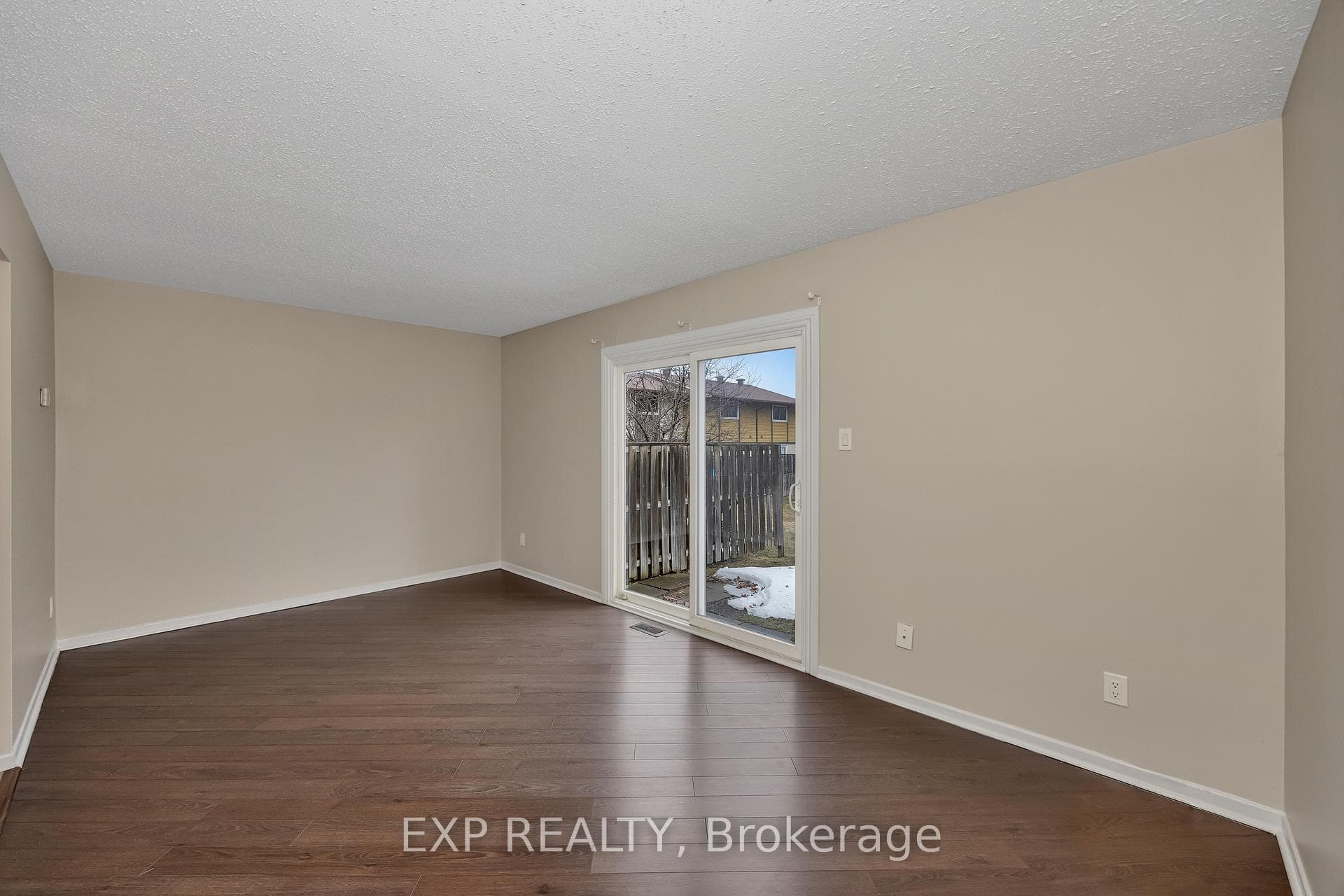 2570 Southvale Crescent Unit 104 photo 15