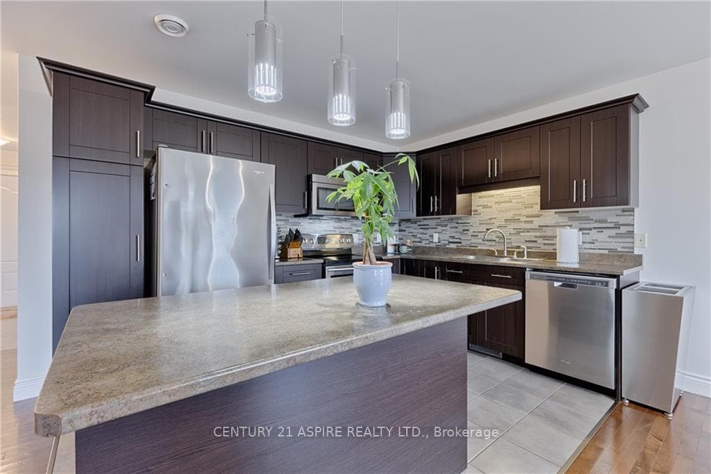 30 WINSTON Avenue photo 7