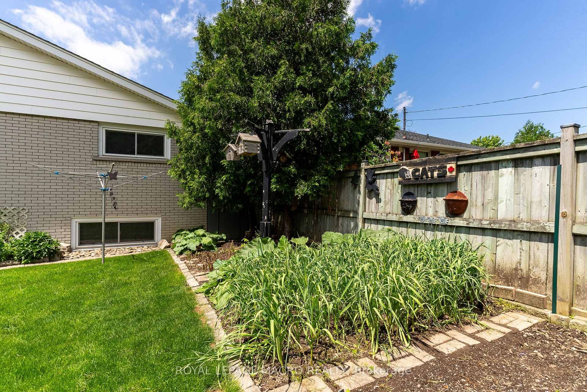 97 Meadowlark Drive photo 39