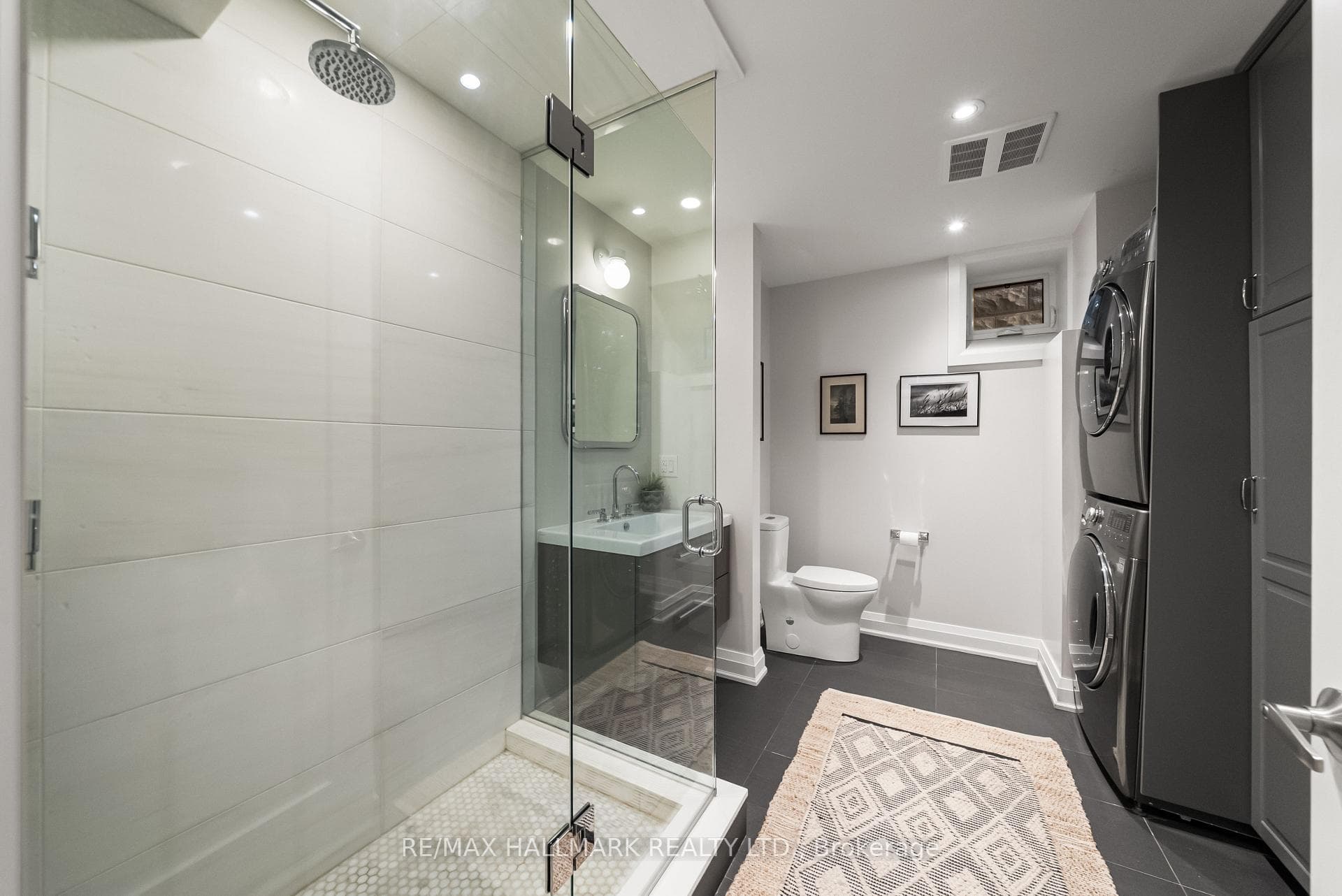 24 Ronan Avenue photo 32