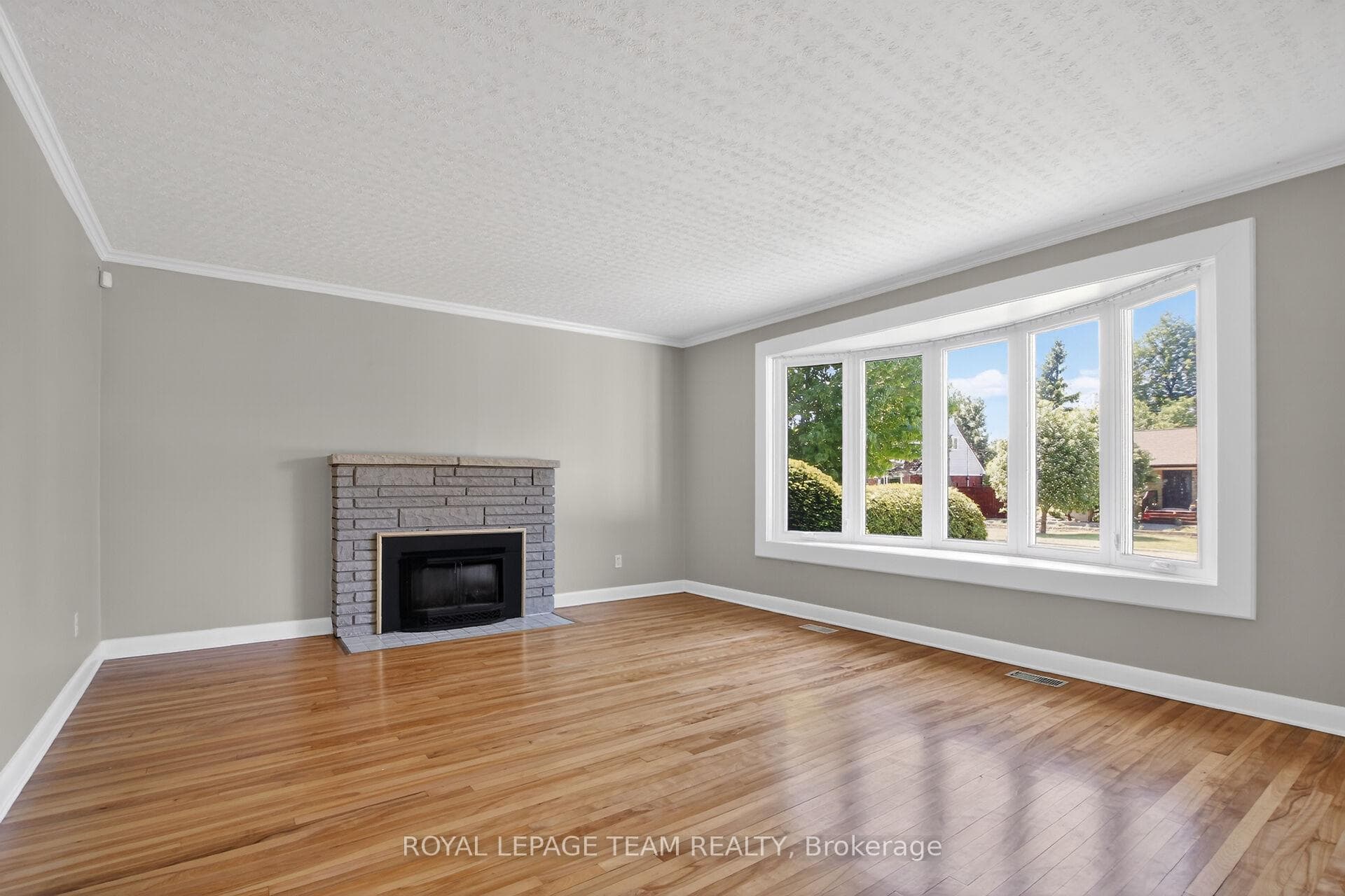 2390 Cheshire Road photo 9