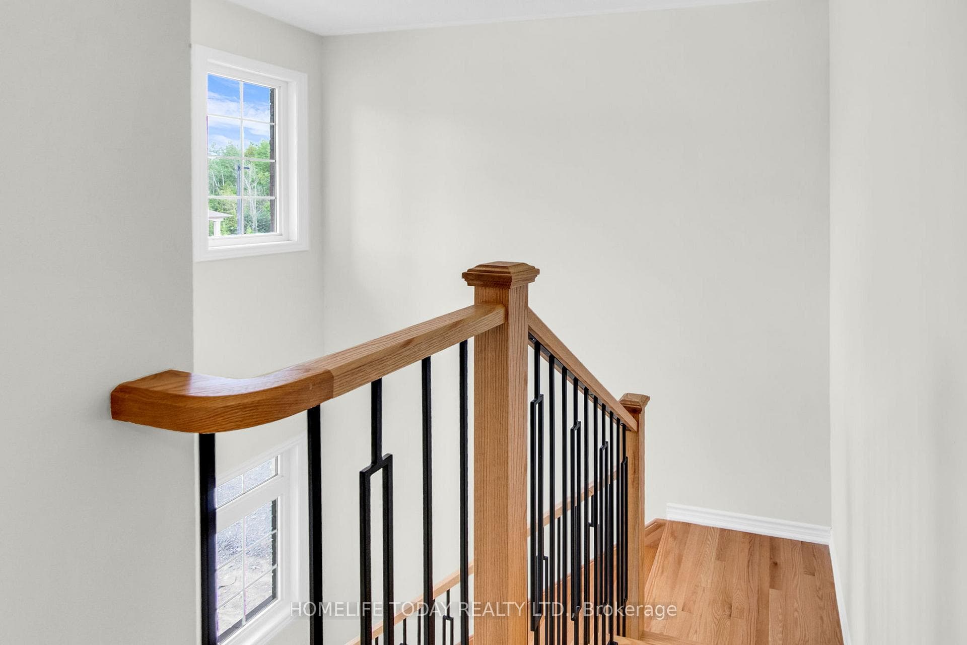 124 Hawkins Street photo 19