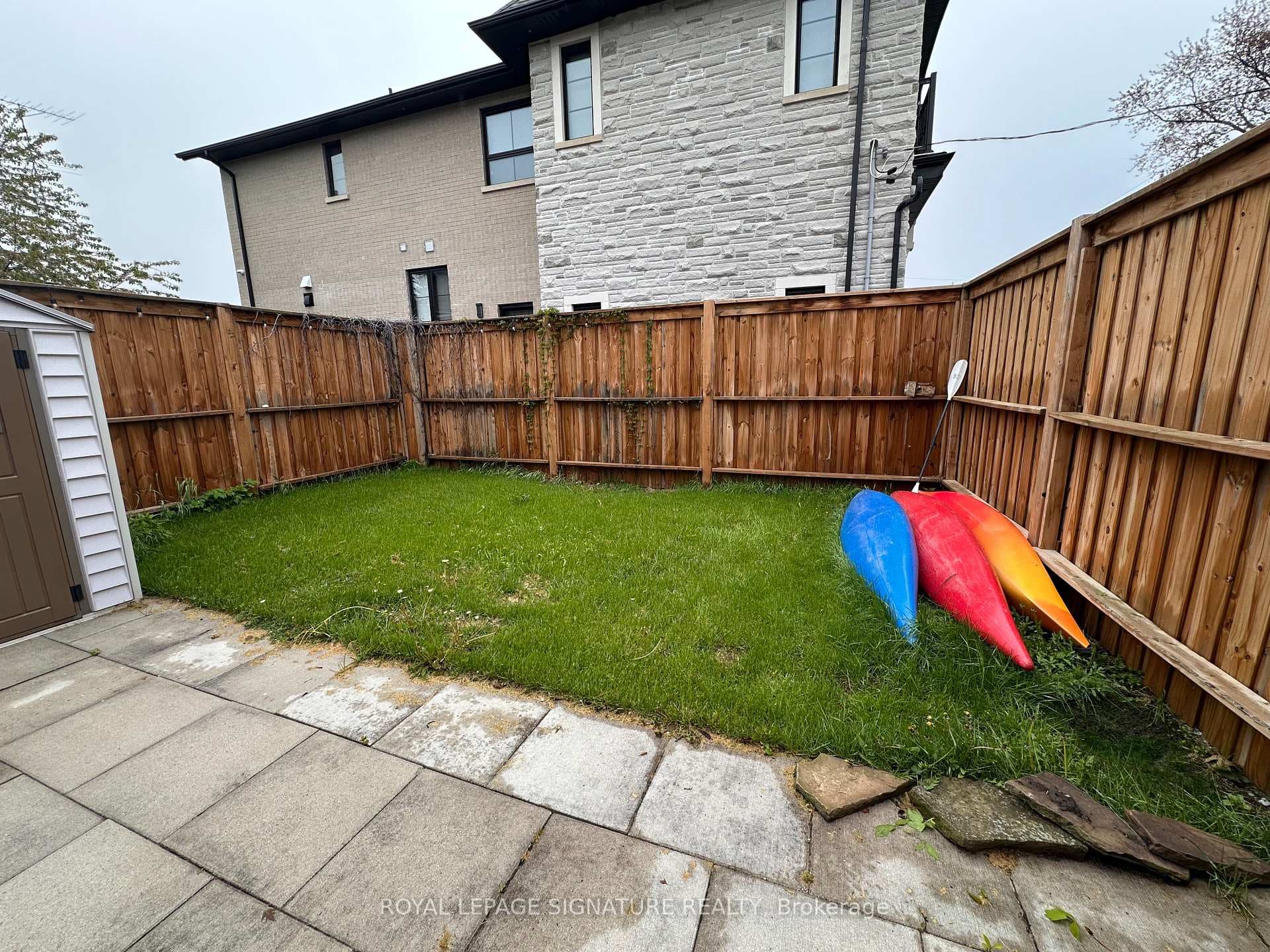 663 Liverpool Road photo 19