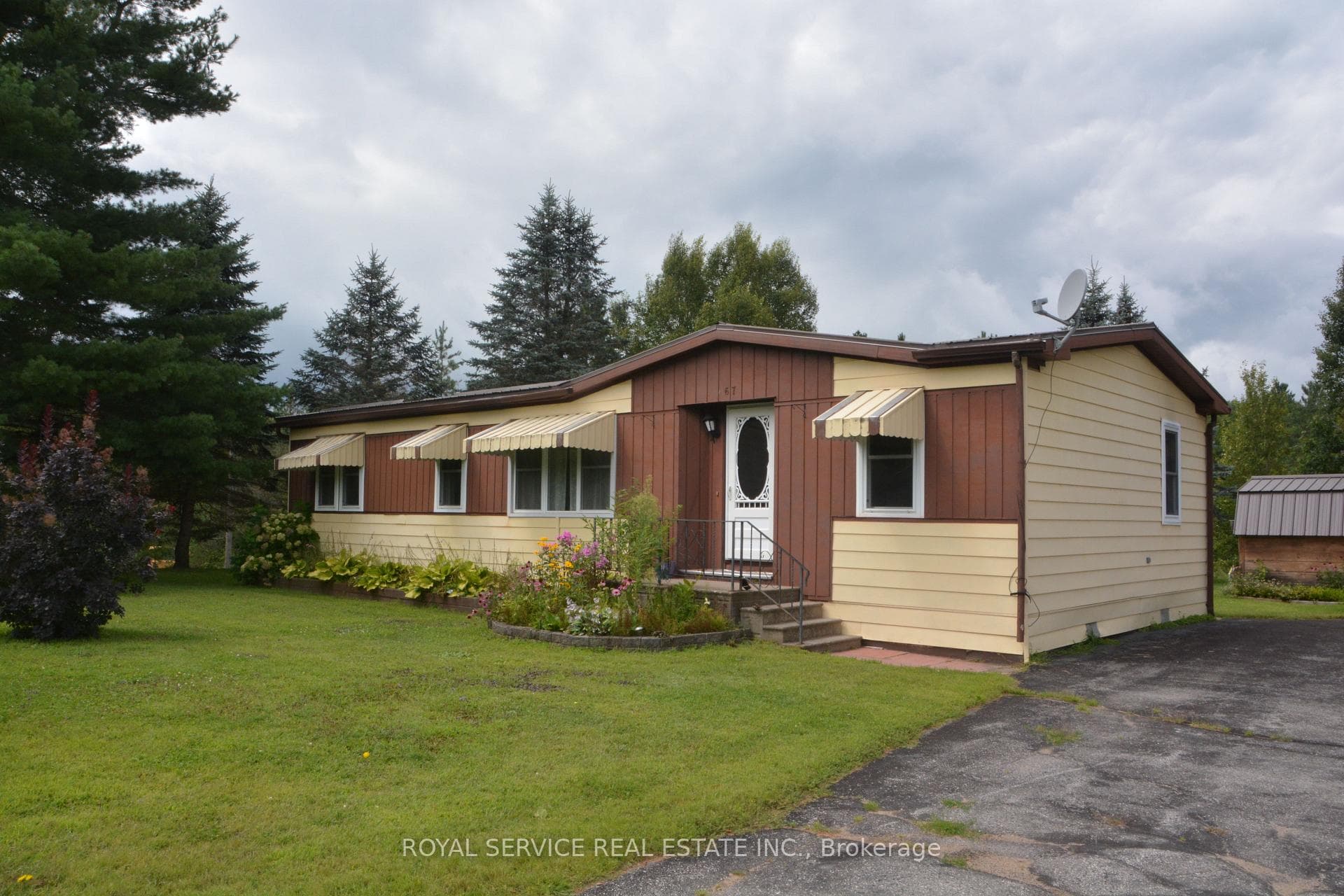 1087 Seventh Lane photo 1