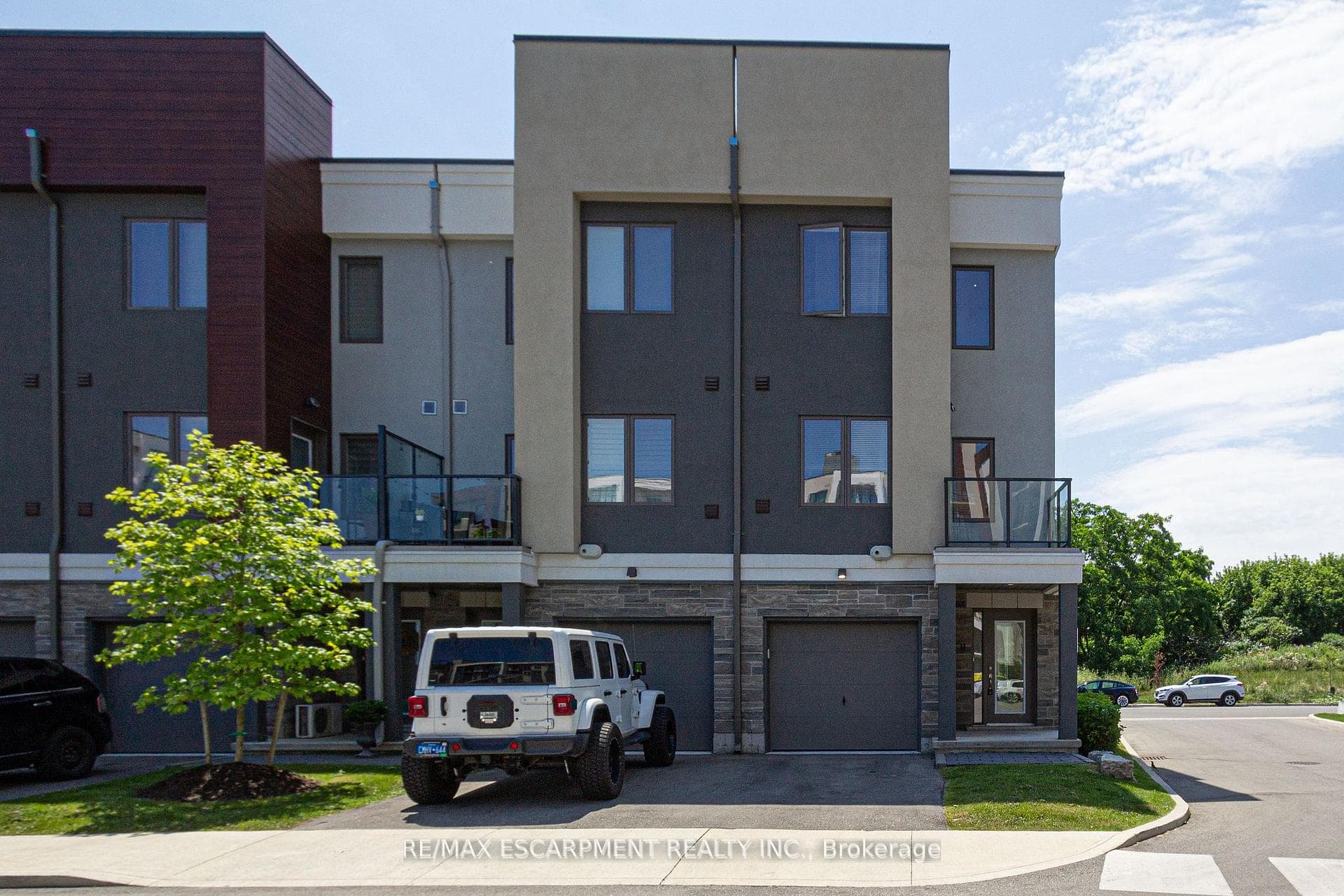 115 Shoreview Place Unit Th#11 photo 2
