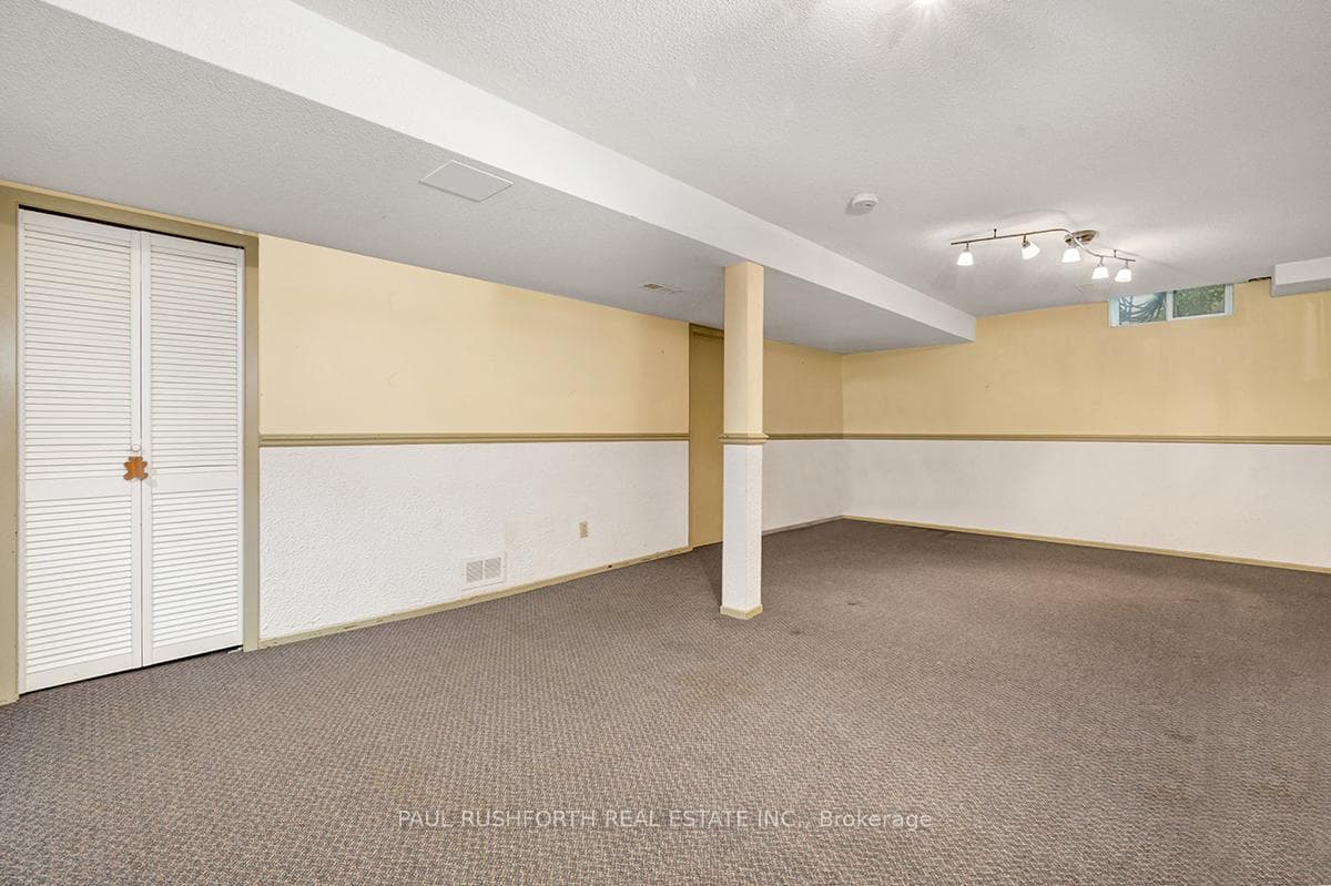 49 Foxfield Drive photo 30
