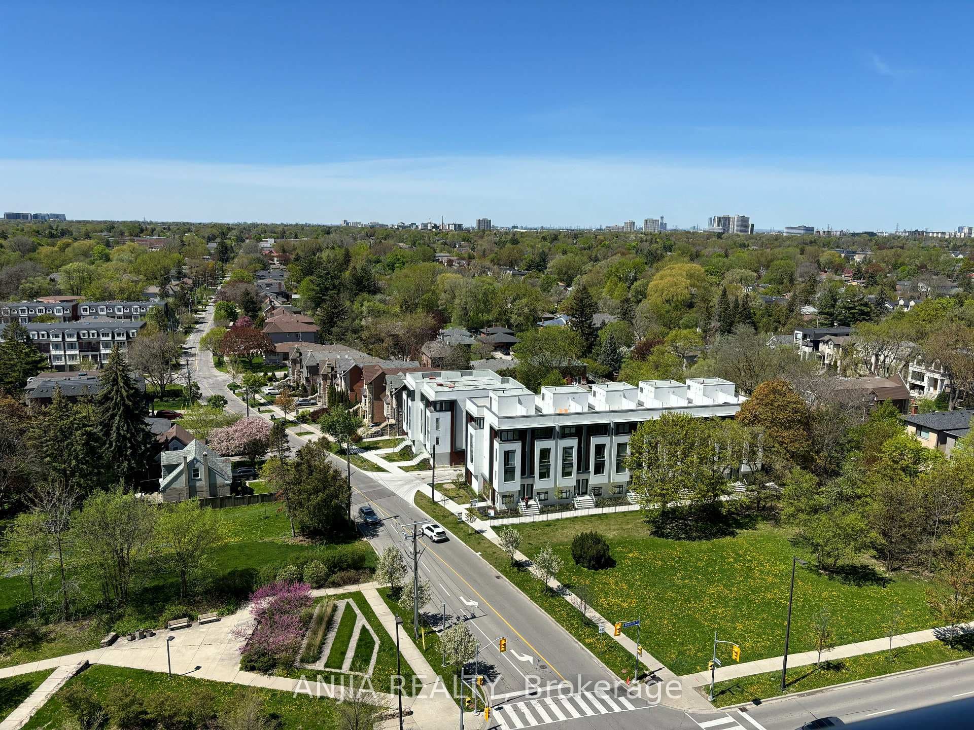 30 Canterbury Place Unit 1601 photo 13