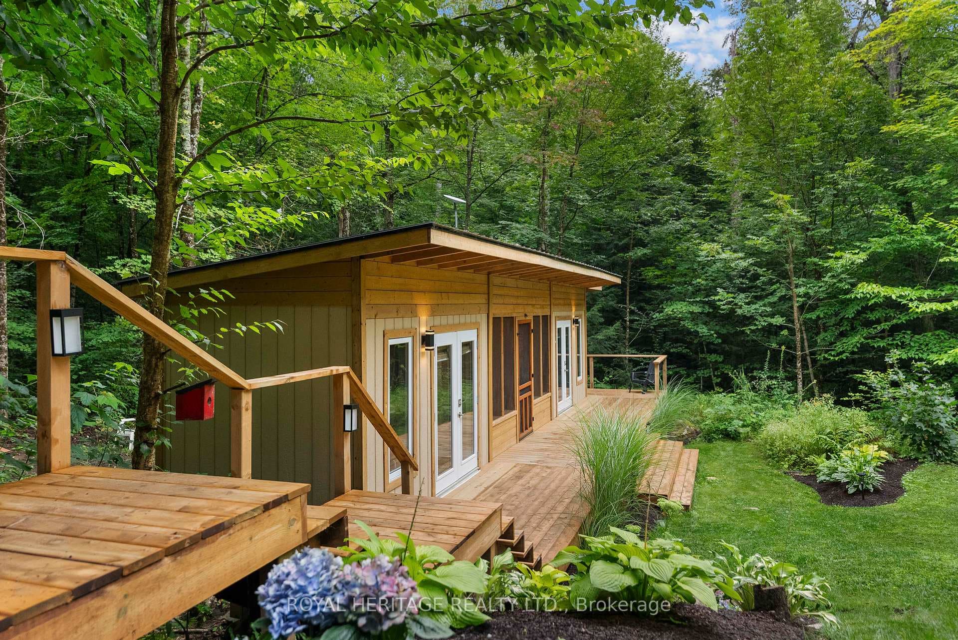 1138 Moyes Trail photo 30