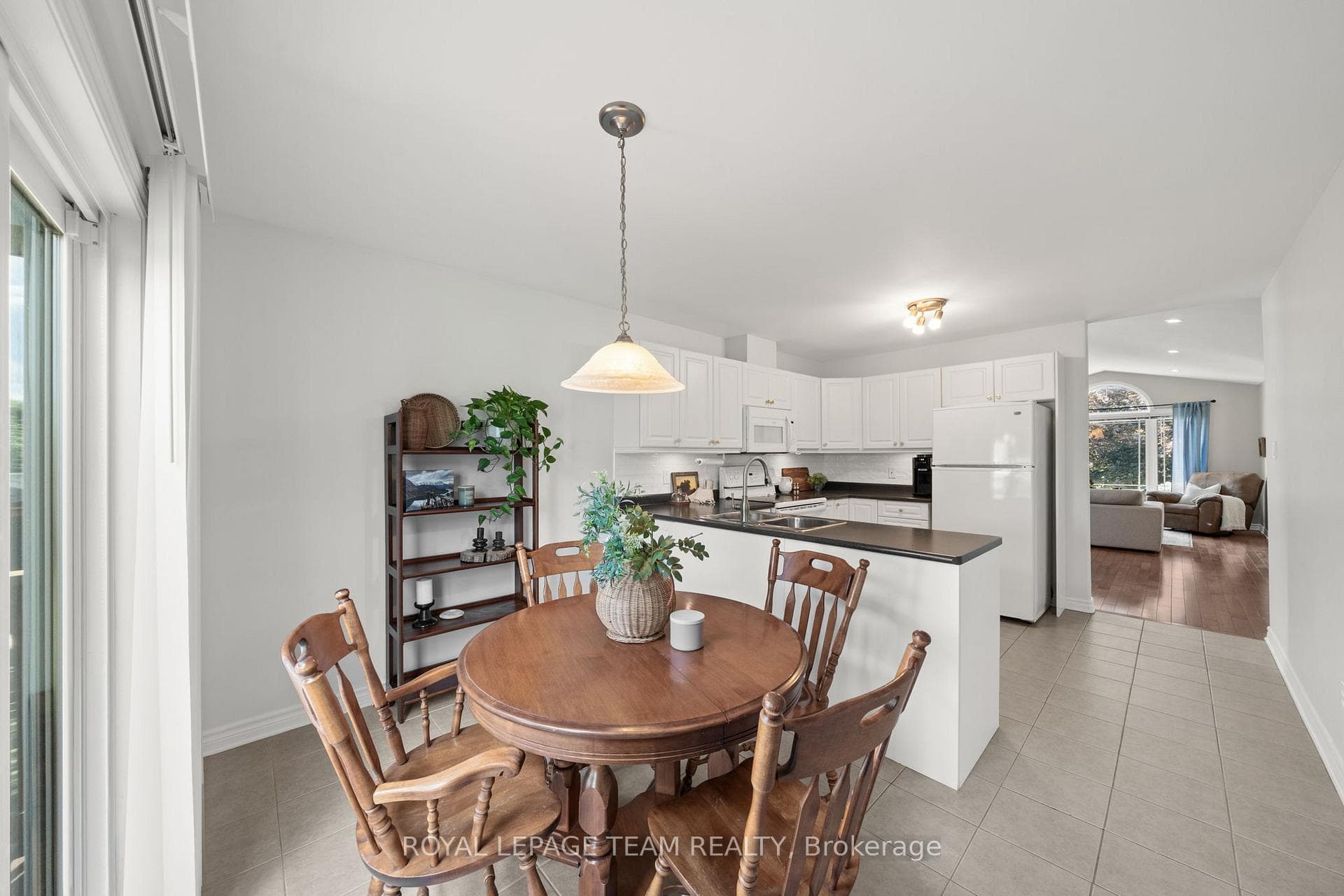 6 Stonehaven Way photo 21