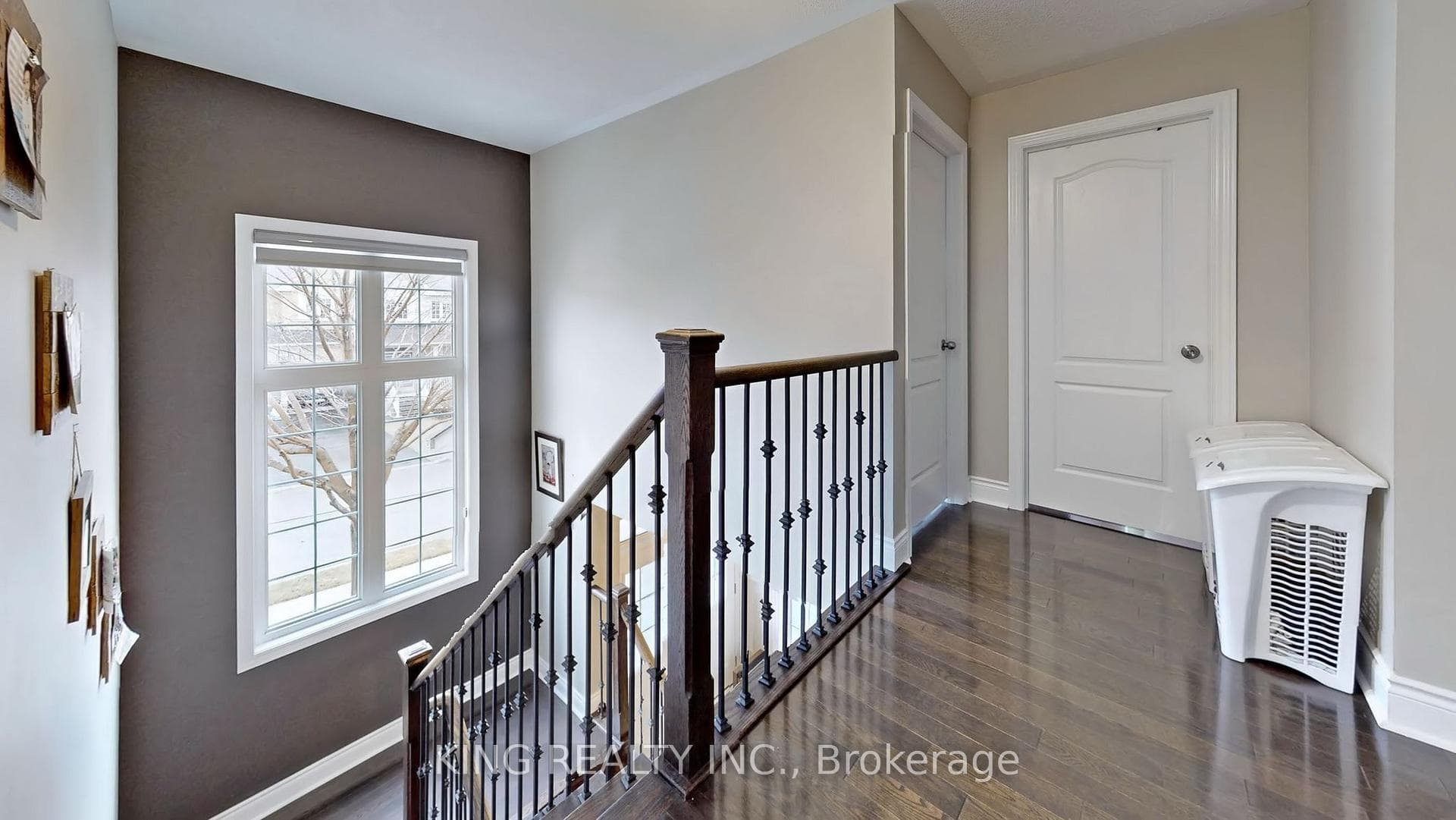 939 Goring Circle photo 16