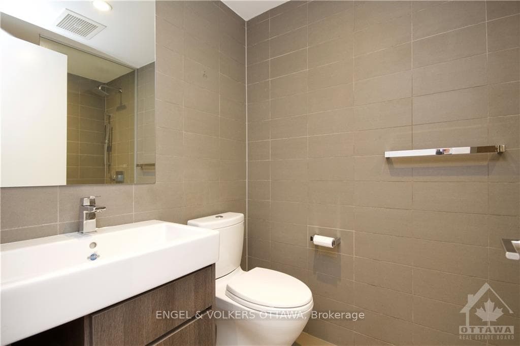 199 SLATER Street Unit 2105 photo 9