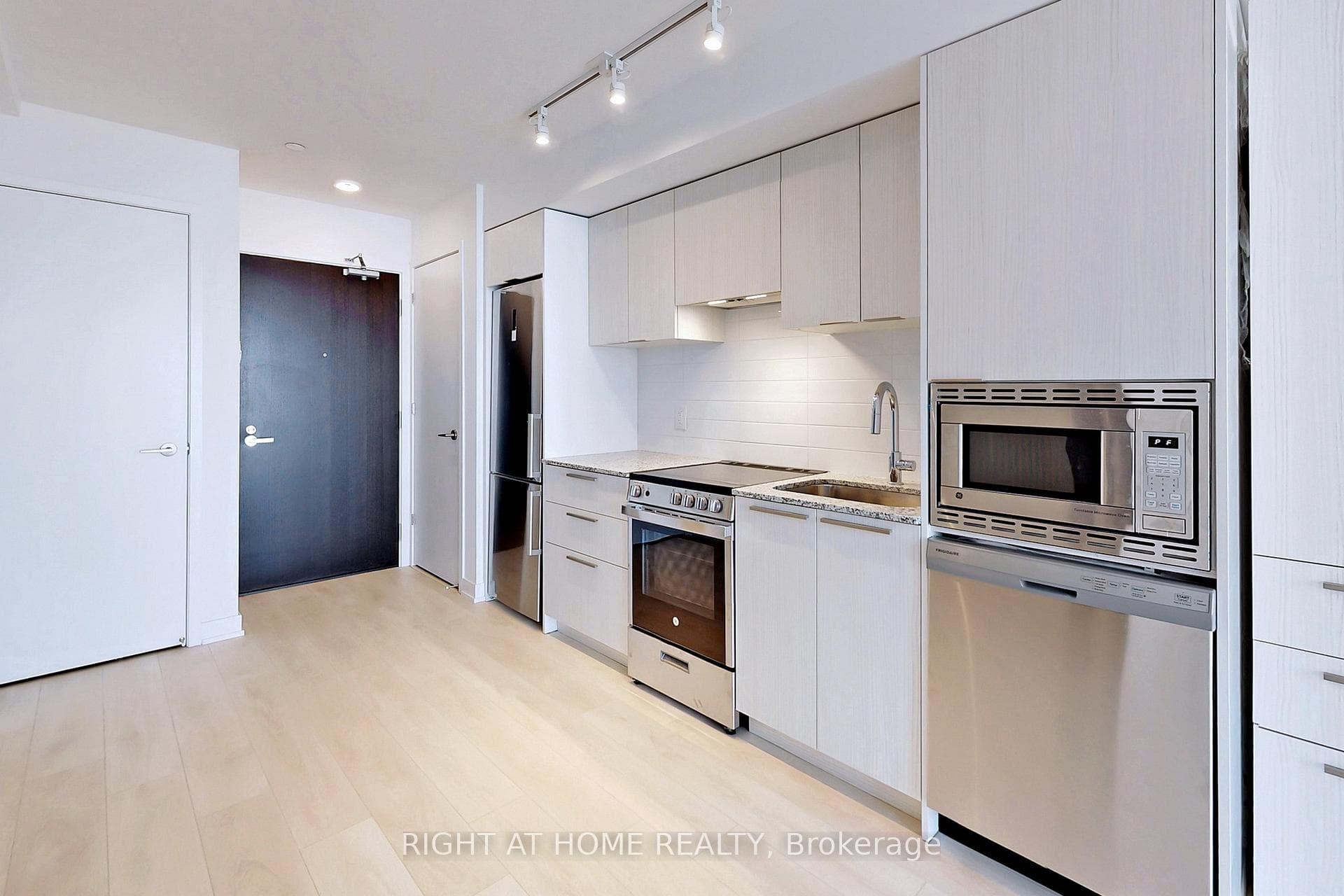 18 Maitland Terrace photo 7