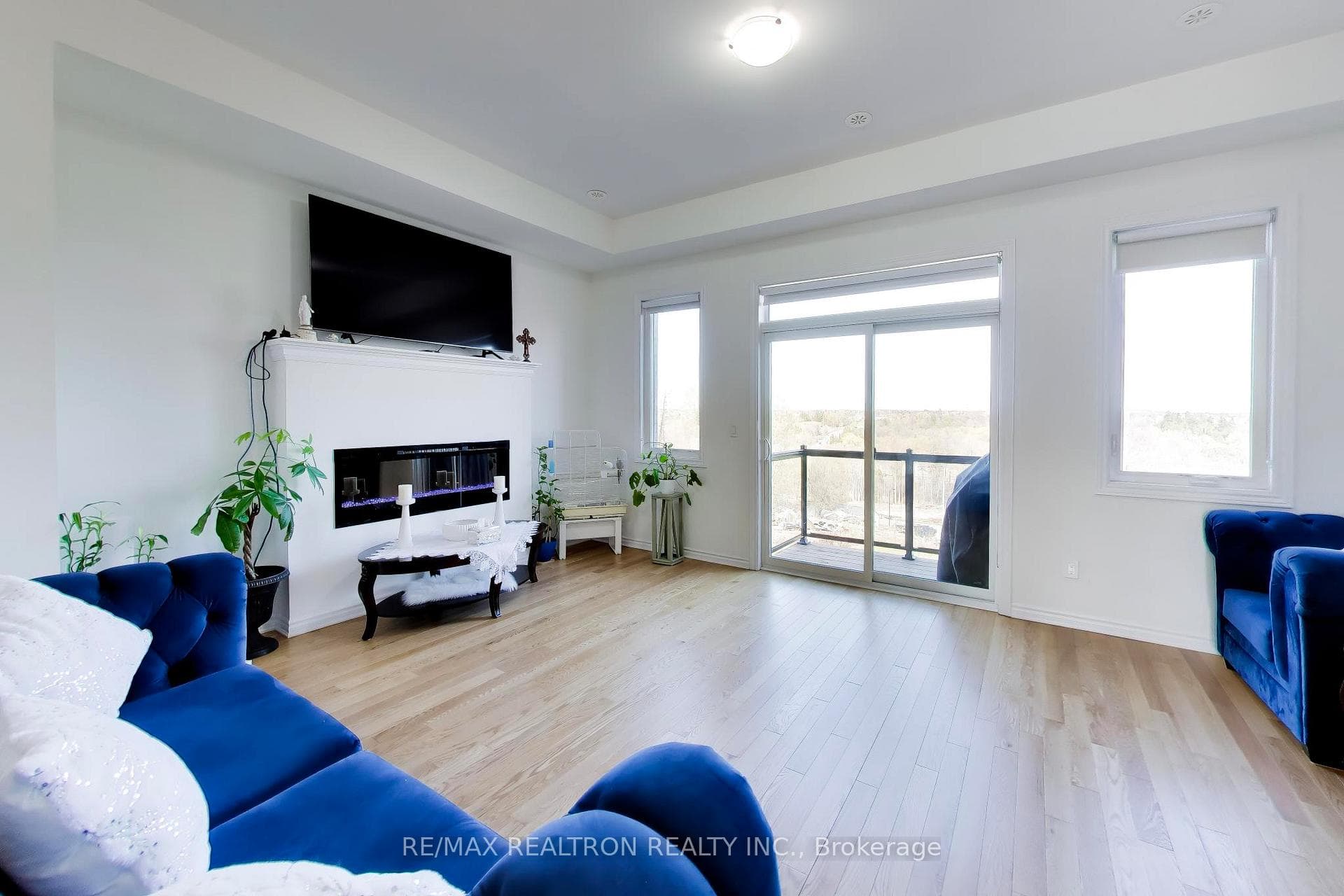 11 Inverary Crescent photo 9