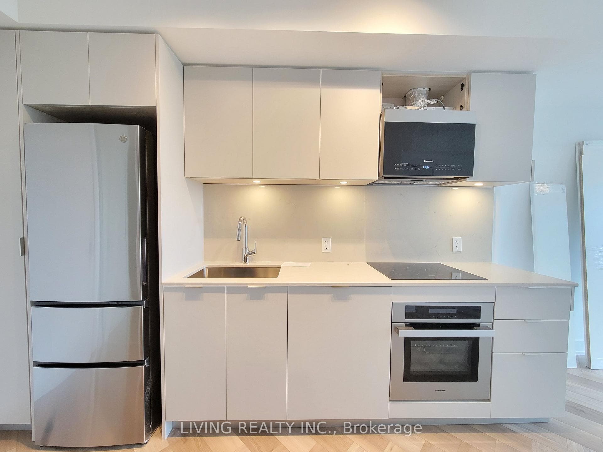 8 Cedarland Dr Drive Unit 1809 photo 2
