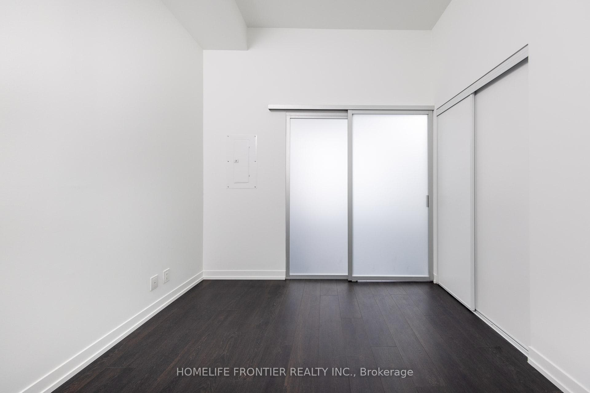 2020 Bathurst Street Unit 922 photo 8