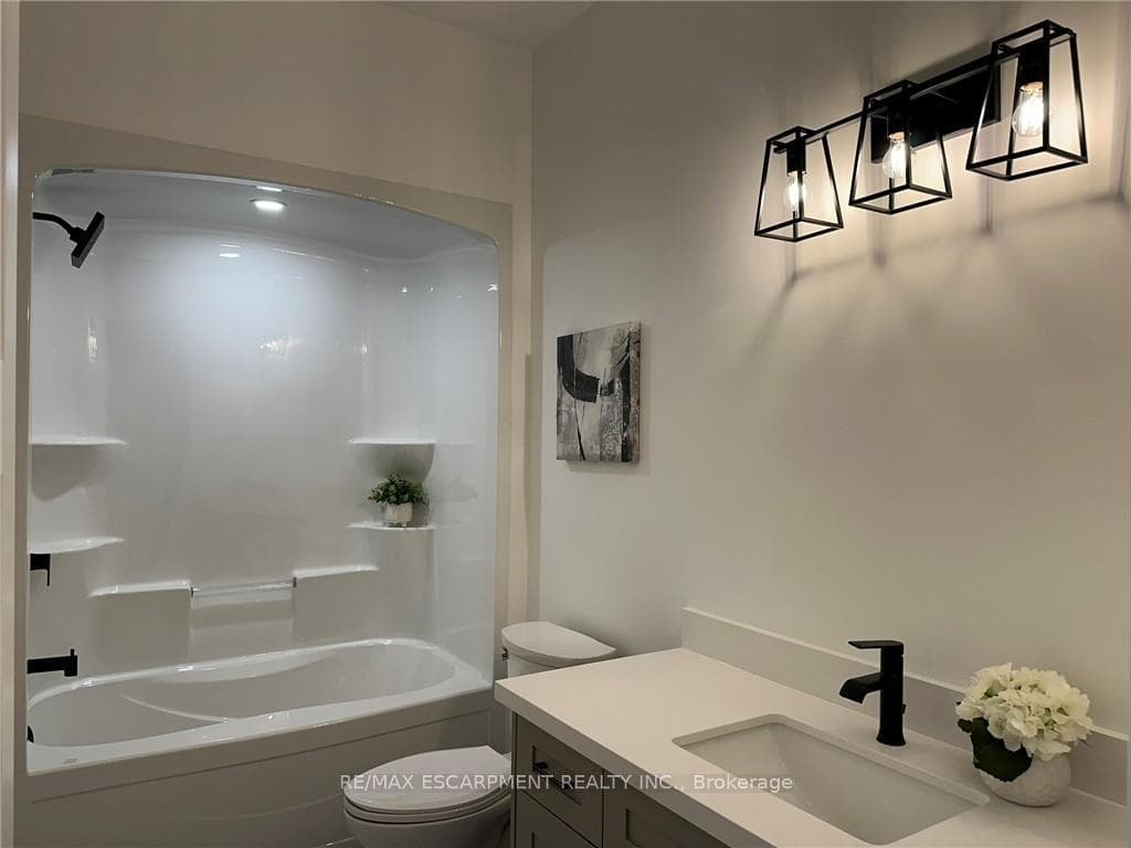 183 Craddock Boulevard photo 6