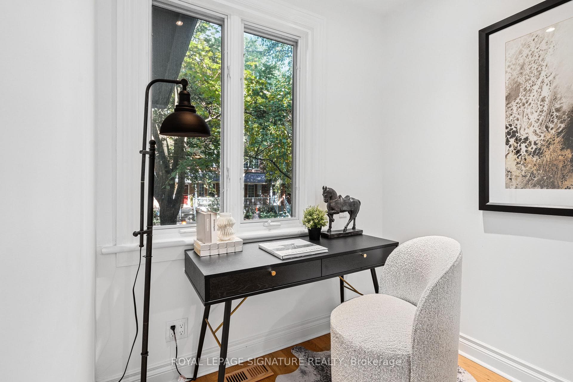 342 Logan Avenue photo 10