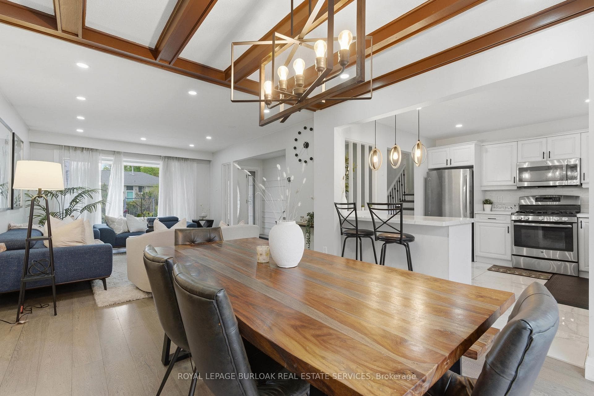 197 Burbank Street photo 12