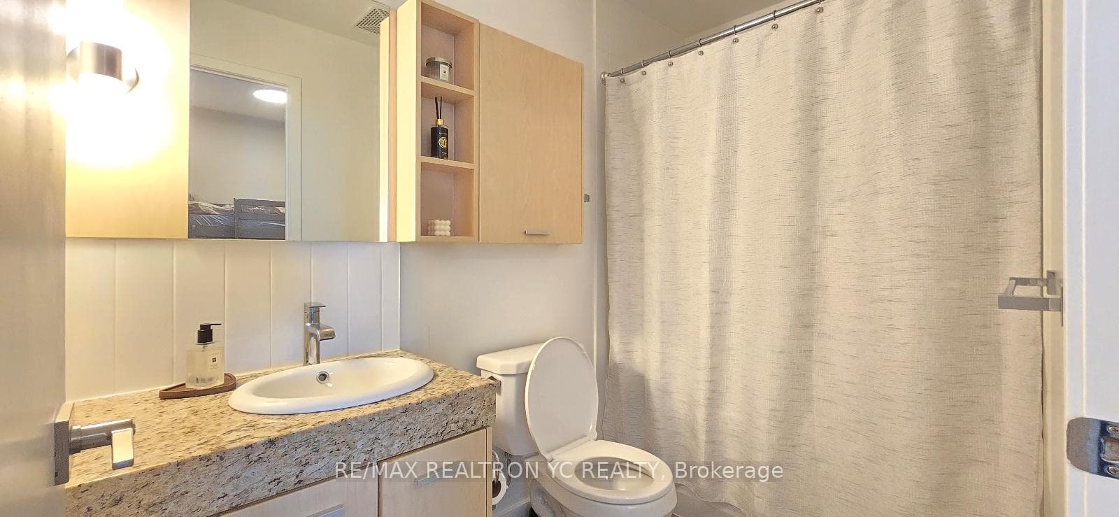 33 Singer Court Unit 2801 photo 6
