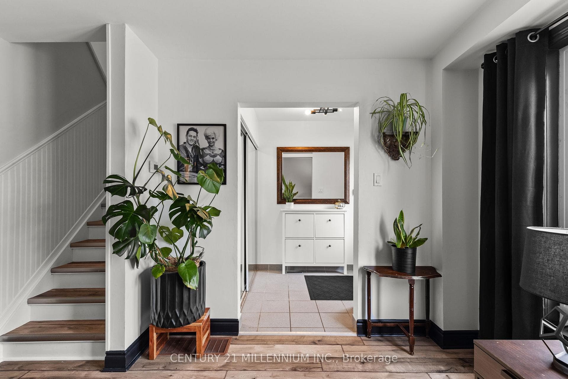 712 Elgin Street photo 11