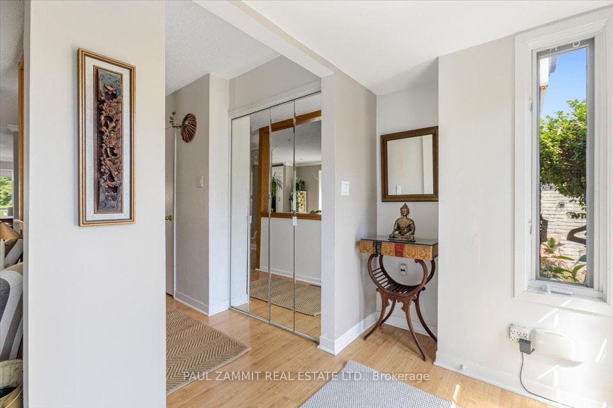12 Kings College Road photo 4