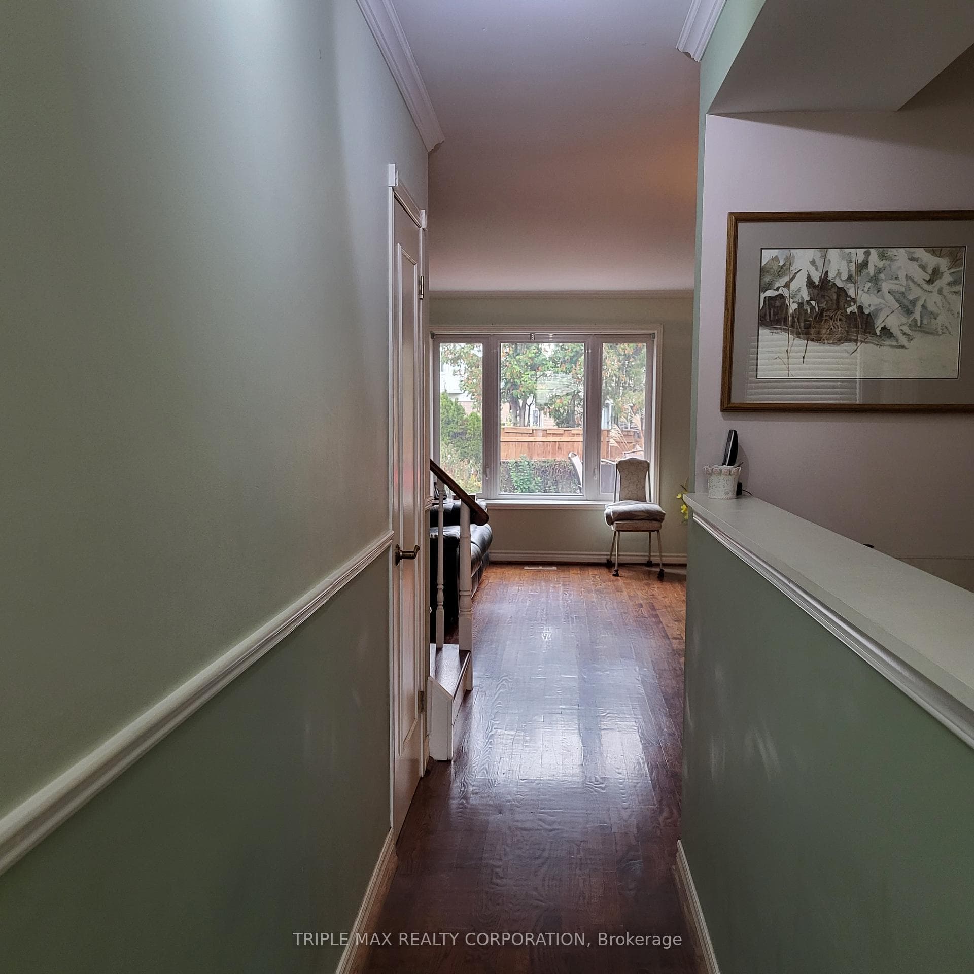 87 Mossbrook Crescent photo 4