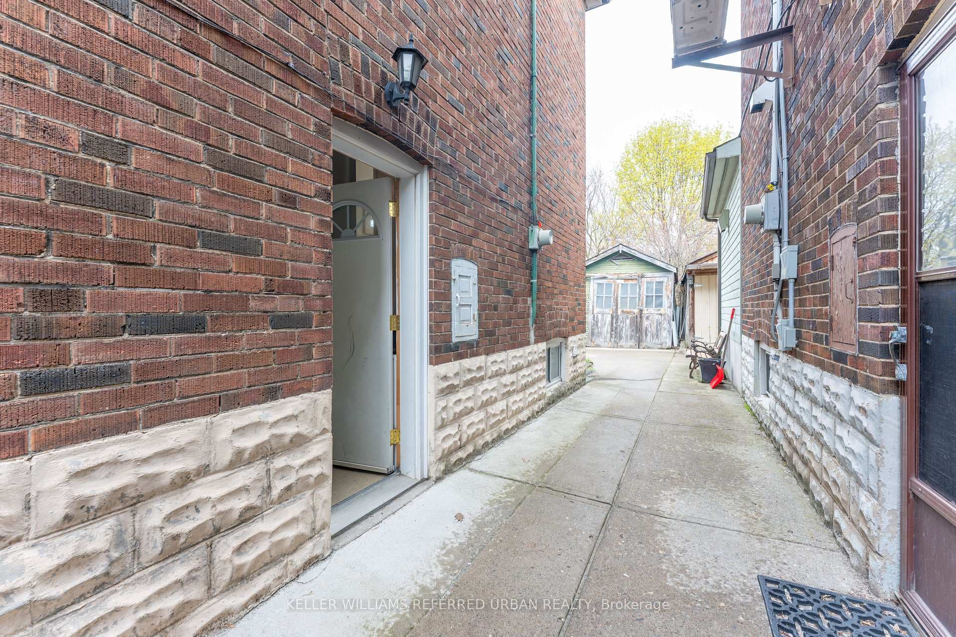 507 Donlands Avenue photo 25