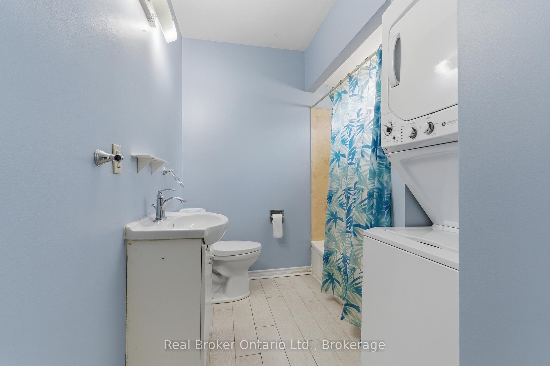 880 LAWRENCE Road photo 19