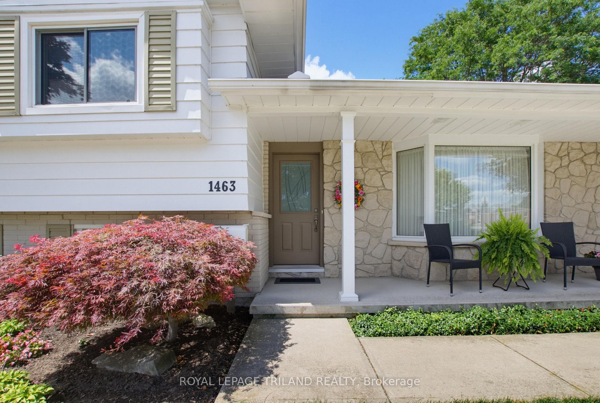 1463 Glenora Drive photo 7