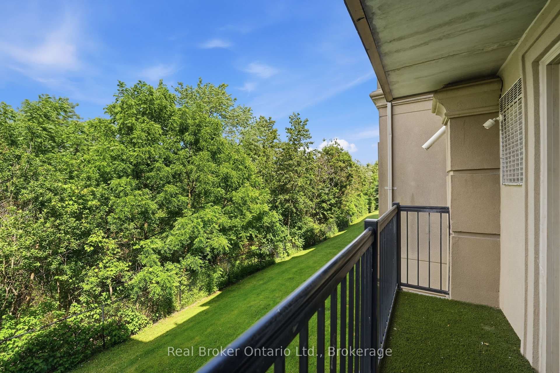 2065 Appleby Line Unit 205 photo 21