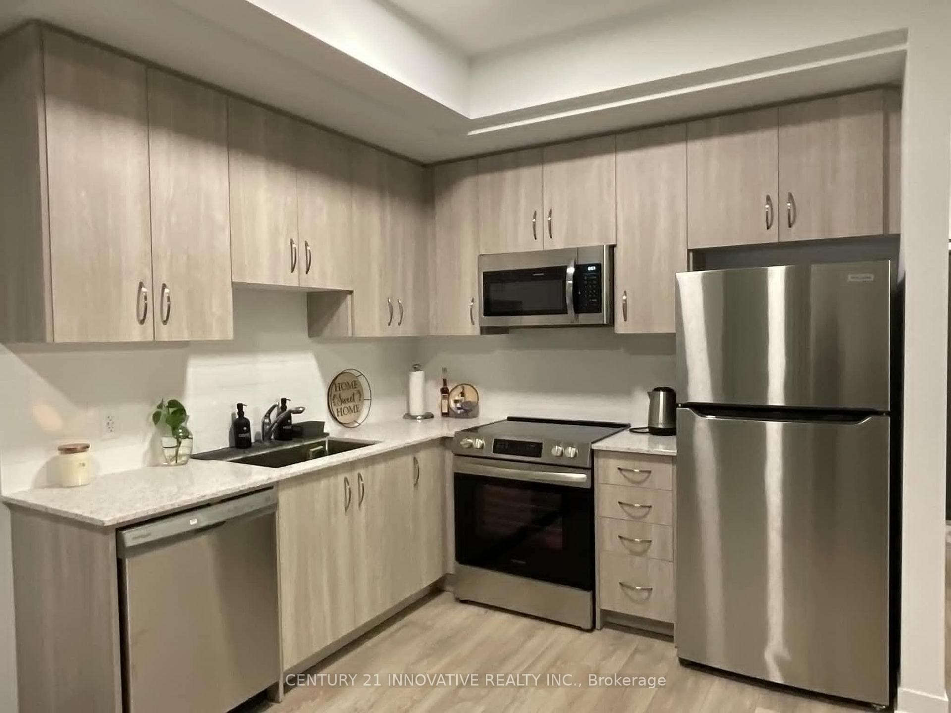 385 Arctic Red Drive Unit 220 photo 4