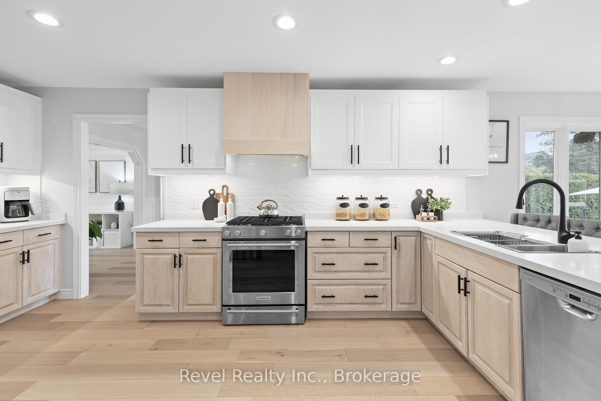 336 Meadow Street photo 11