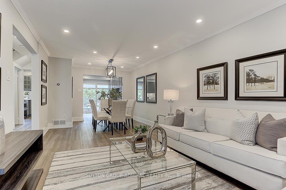 114 Rejane Crescent photo 6