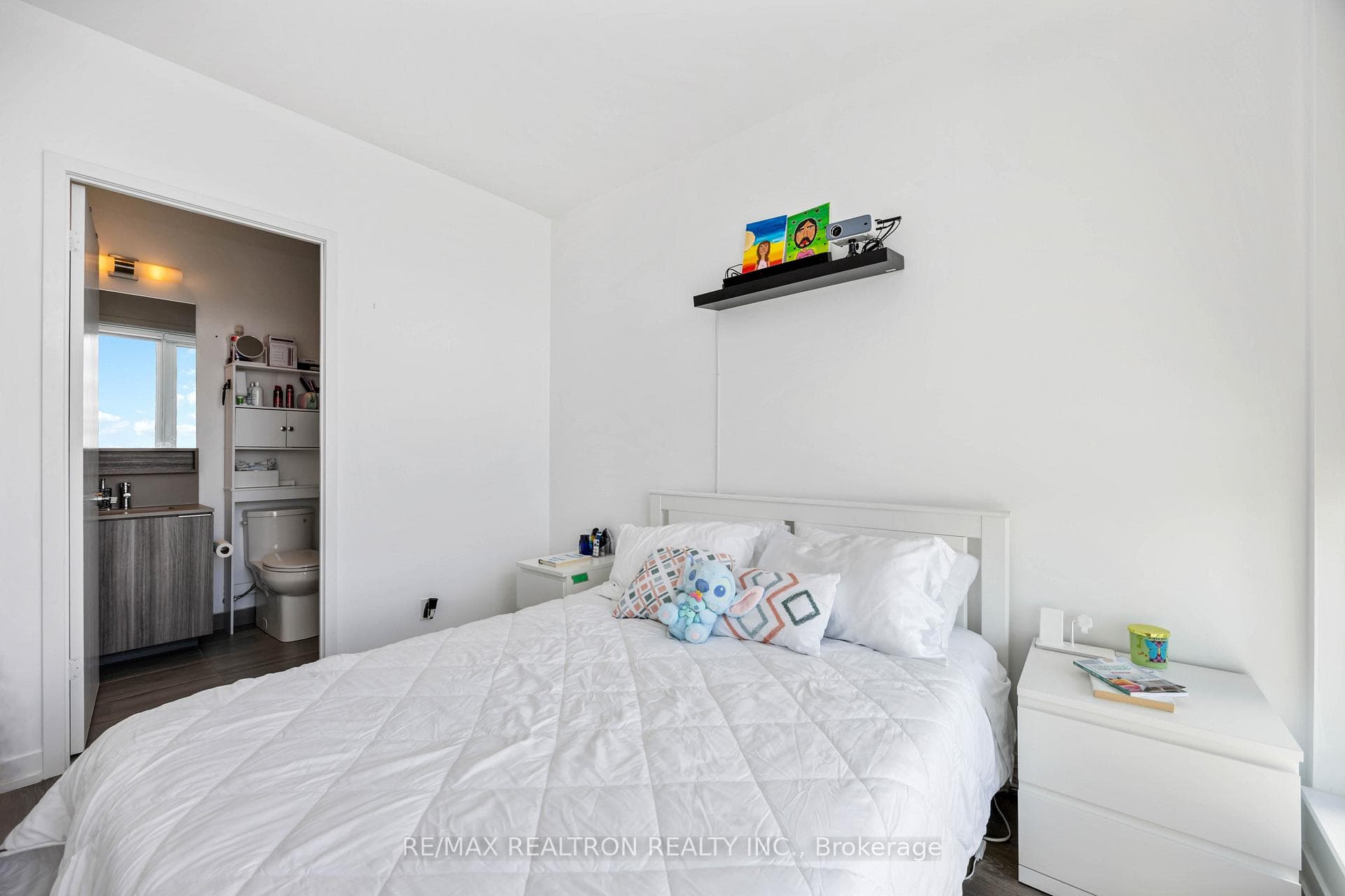5 Buttermill Avenue Unit 4309 photo 11