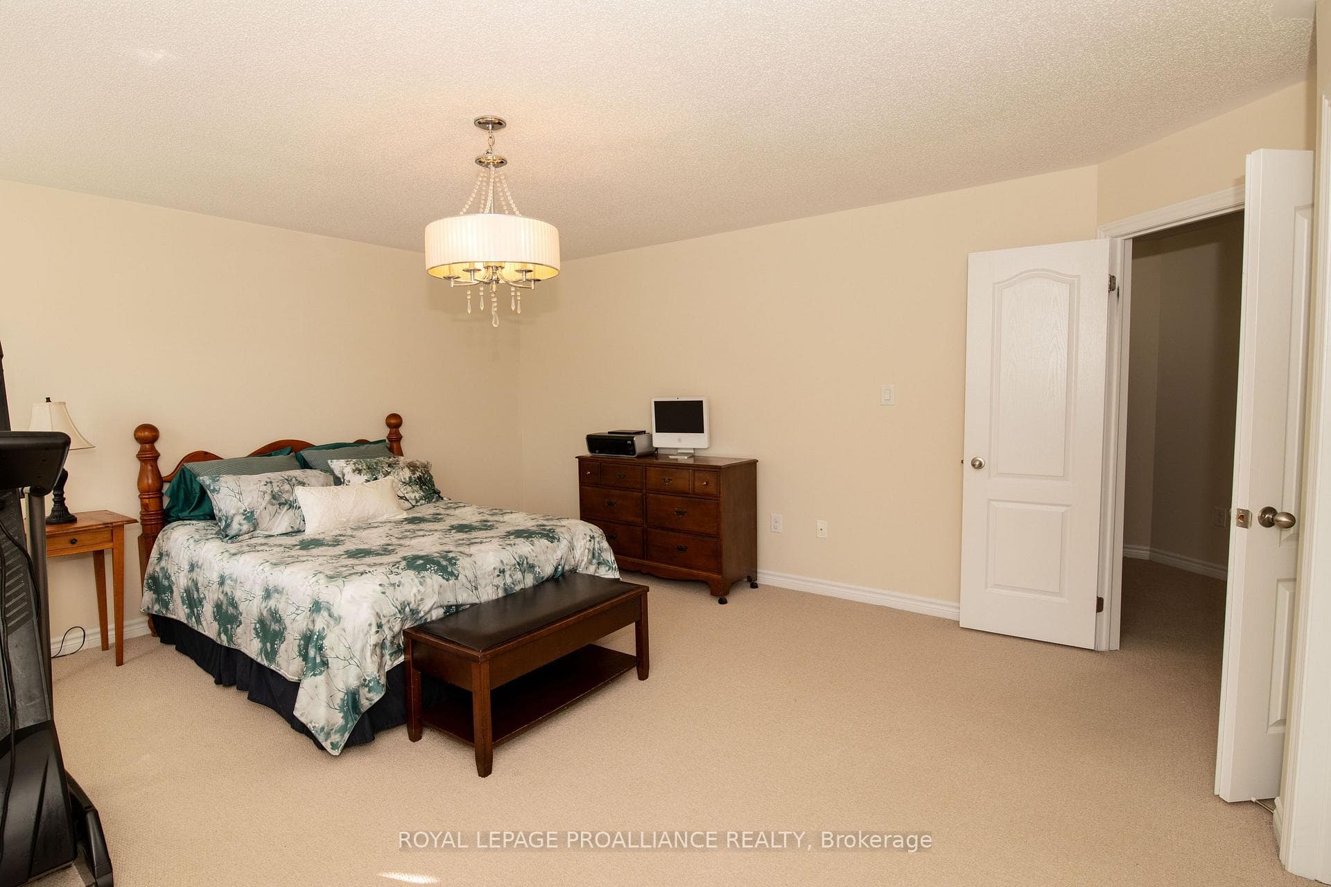 43 Vivian Drive photo 15