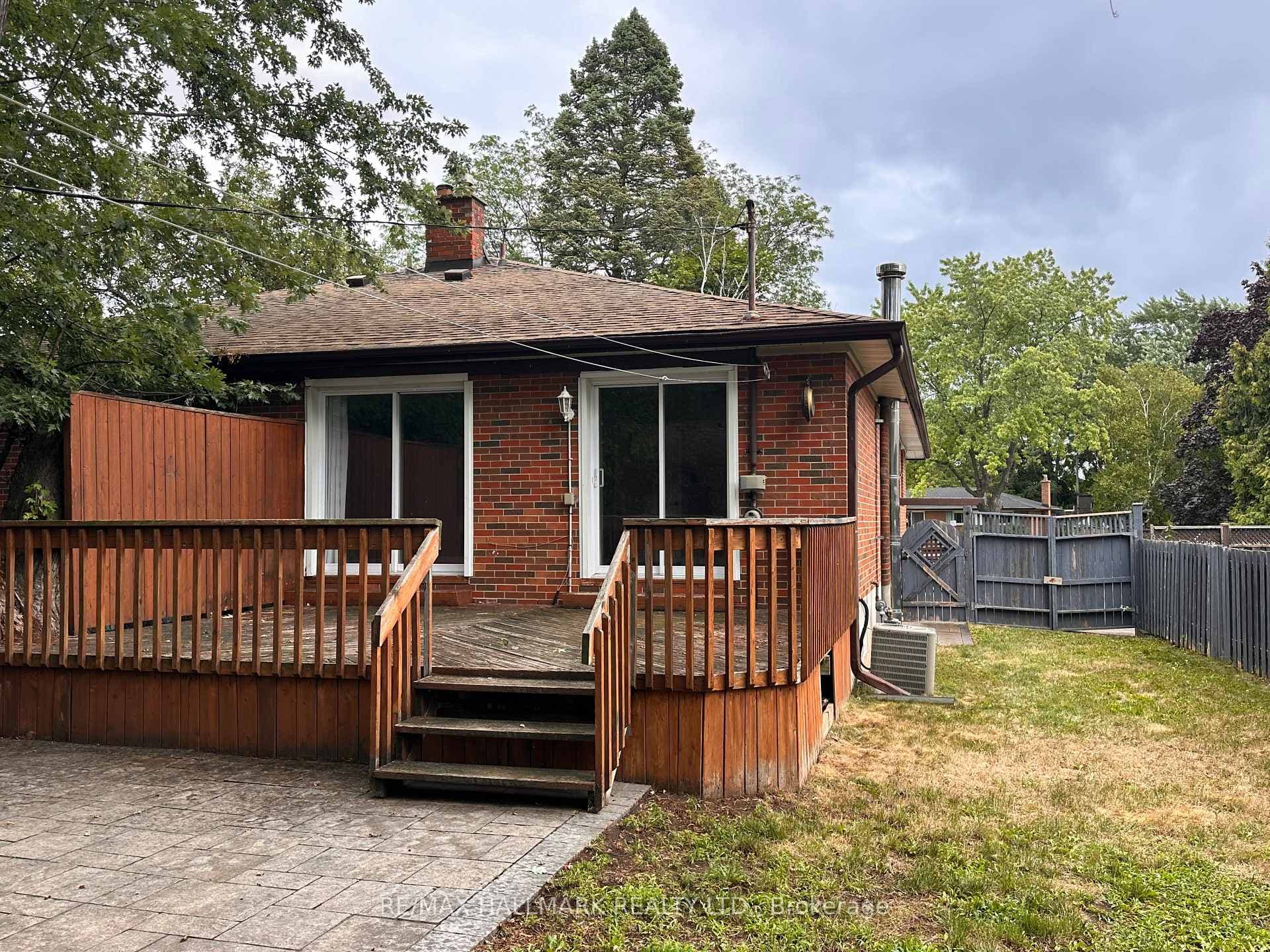 1198 Ingledene Drive photo 24