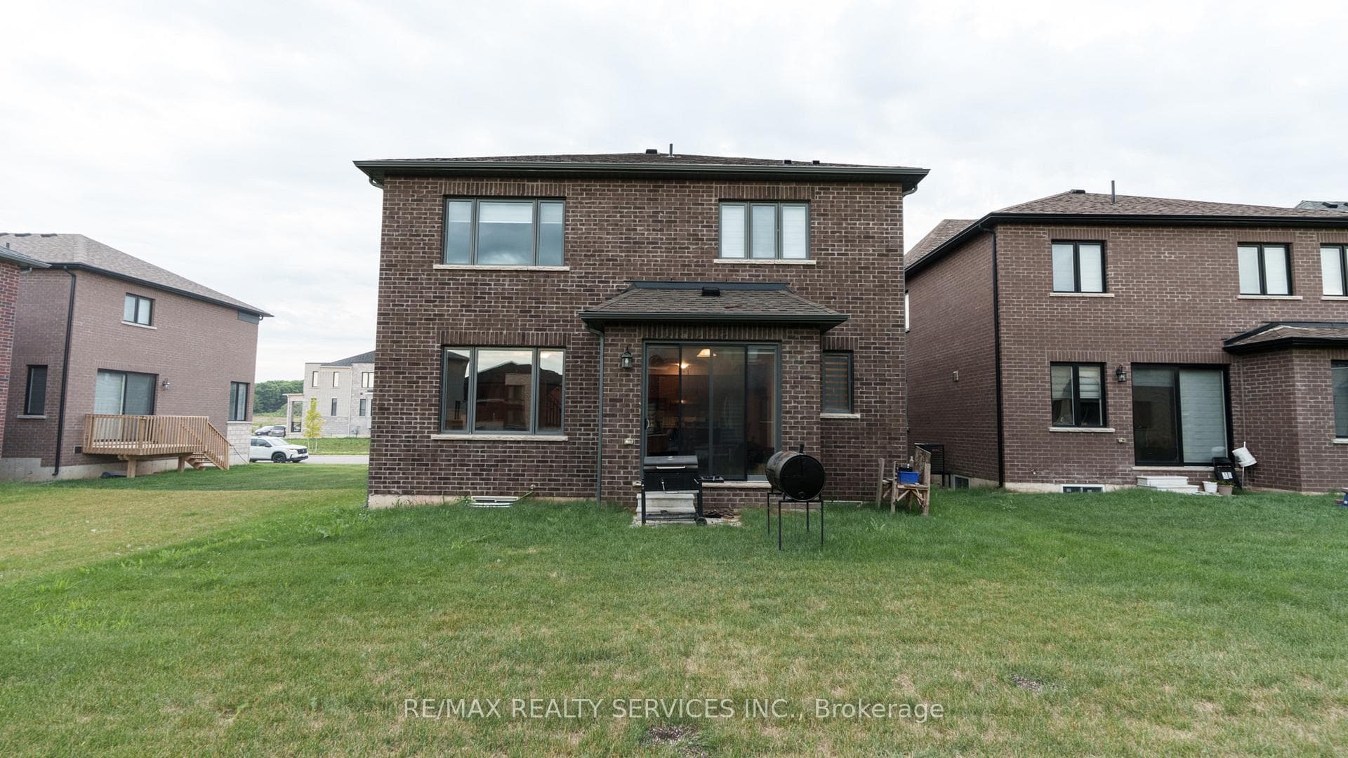 500 Bedi Drive photo 32